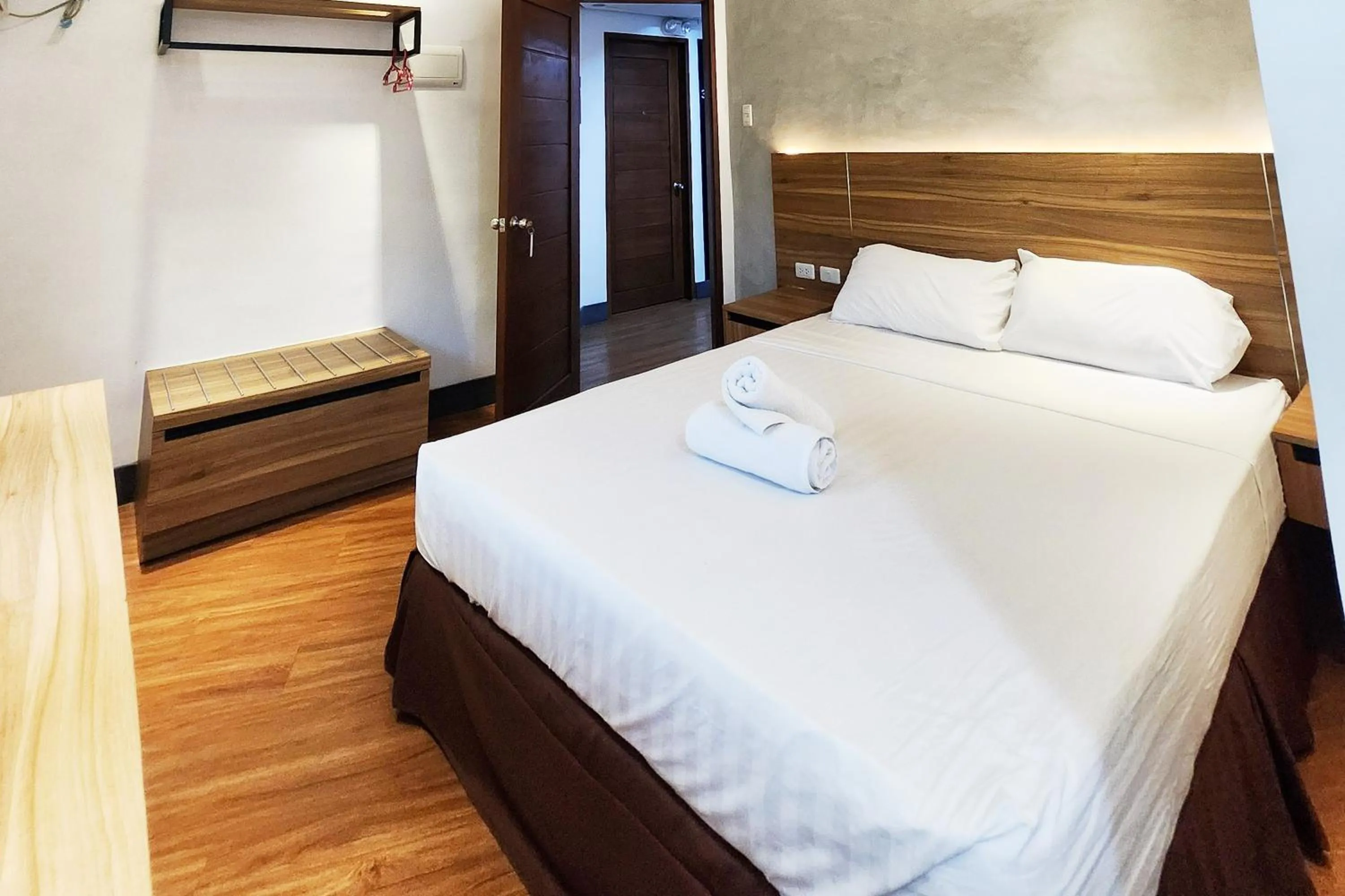 Bed in Boulevard Pension Hotel Cebu