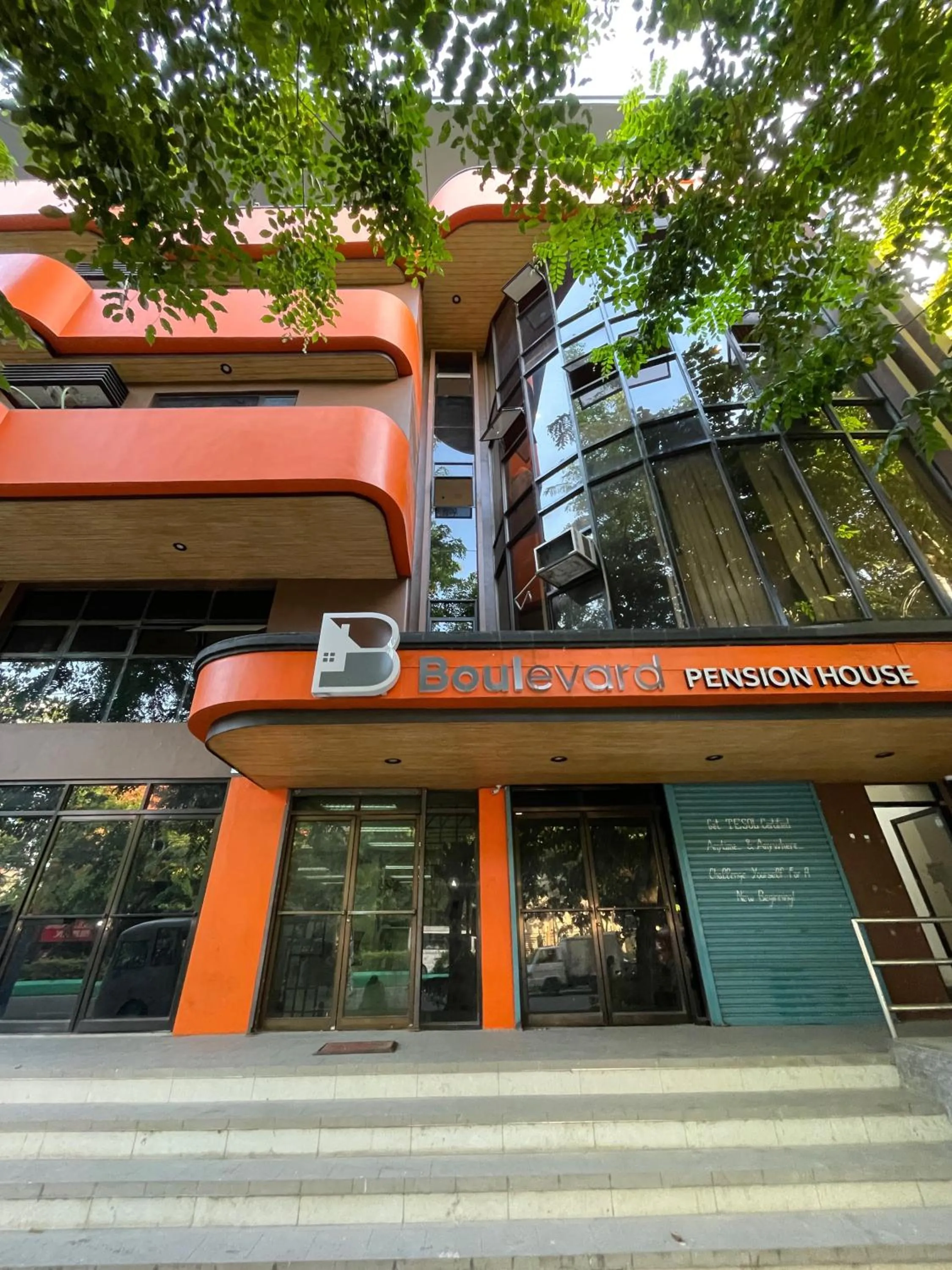 Facade/entrance in Boulevard Pension Hotel Cebu