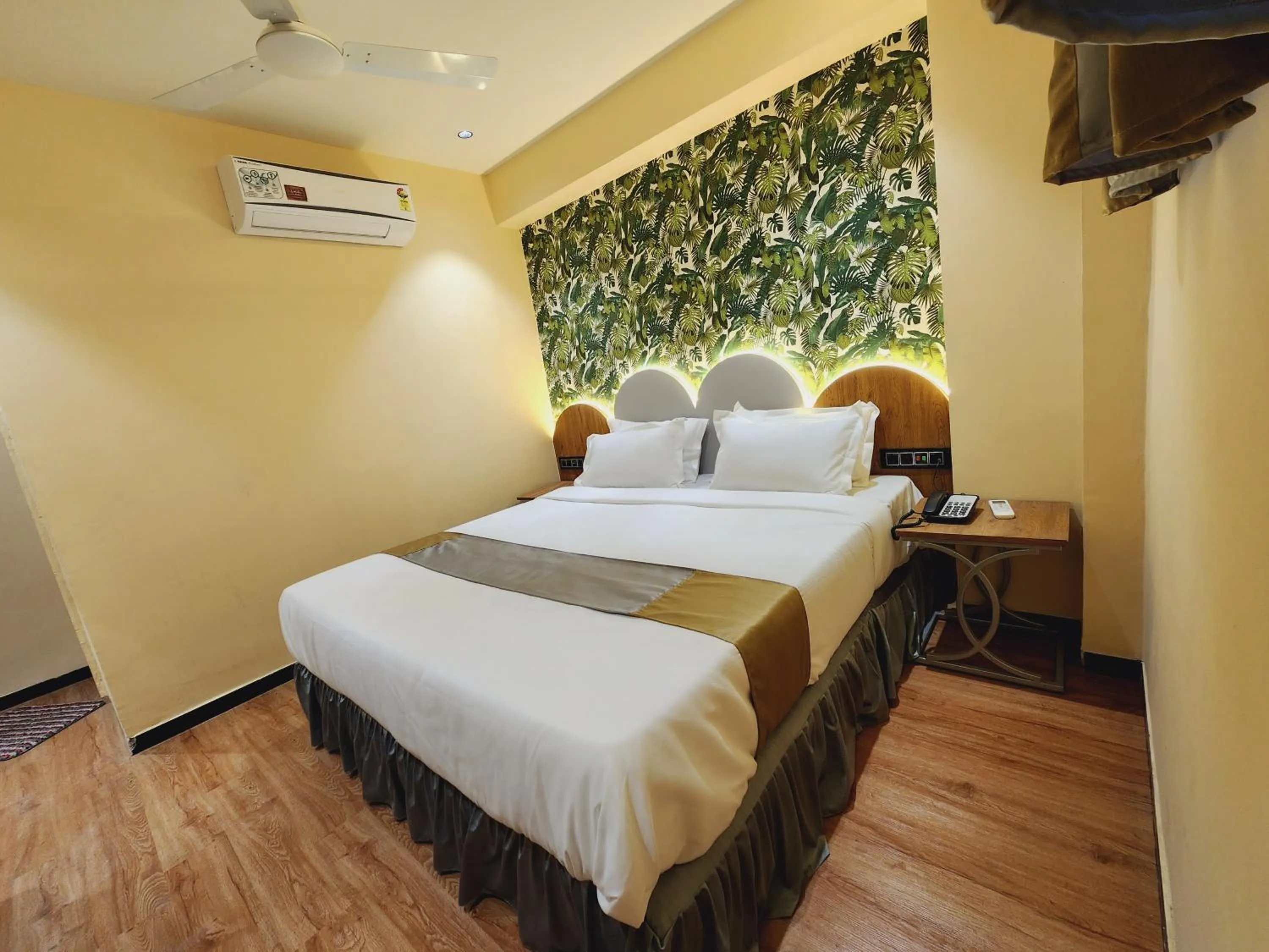 Bed in Hotel Nova Bopal