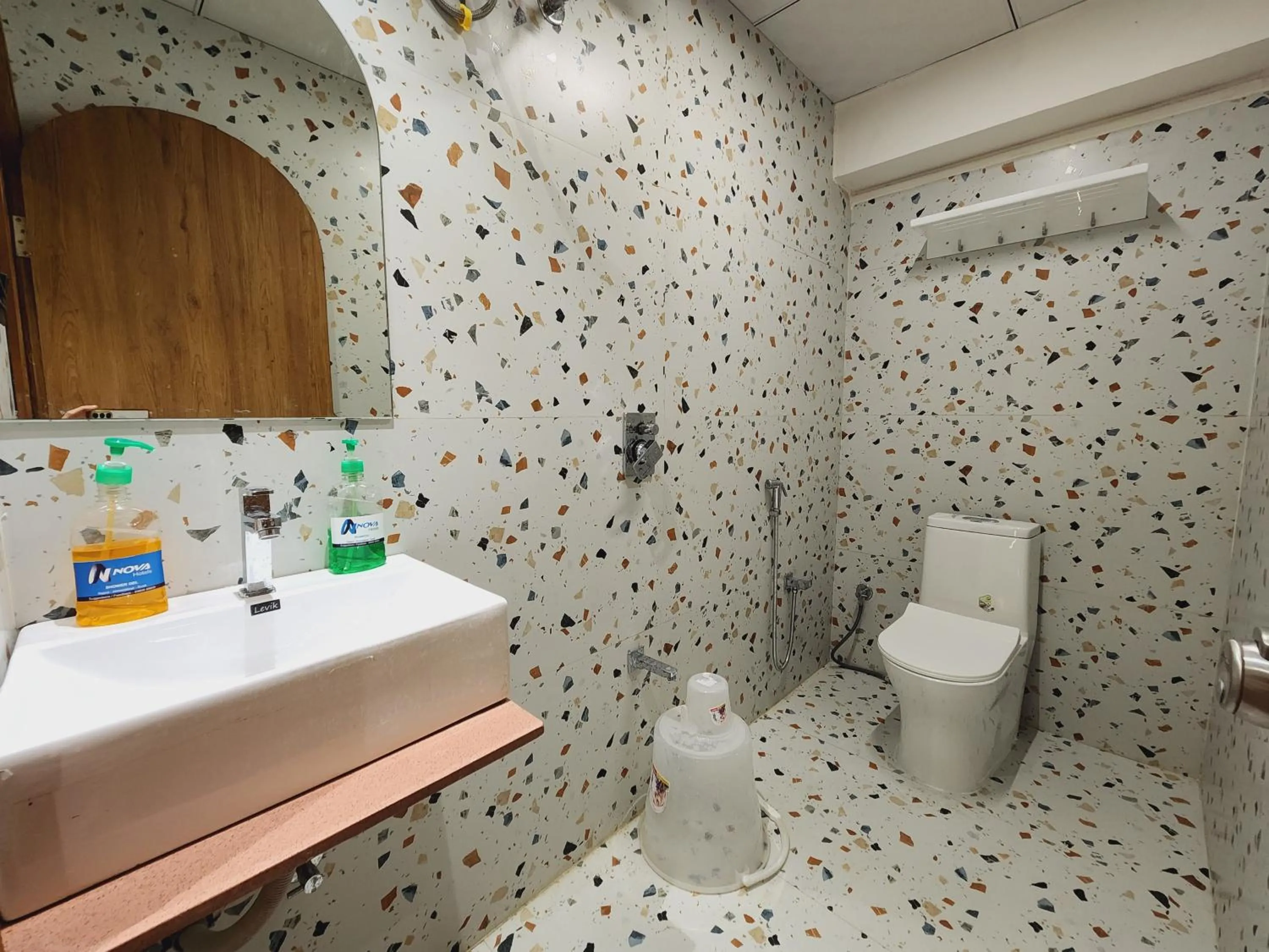 Toilet in Hotel Nova Bopal