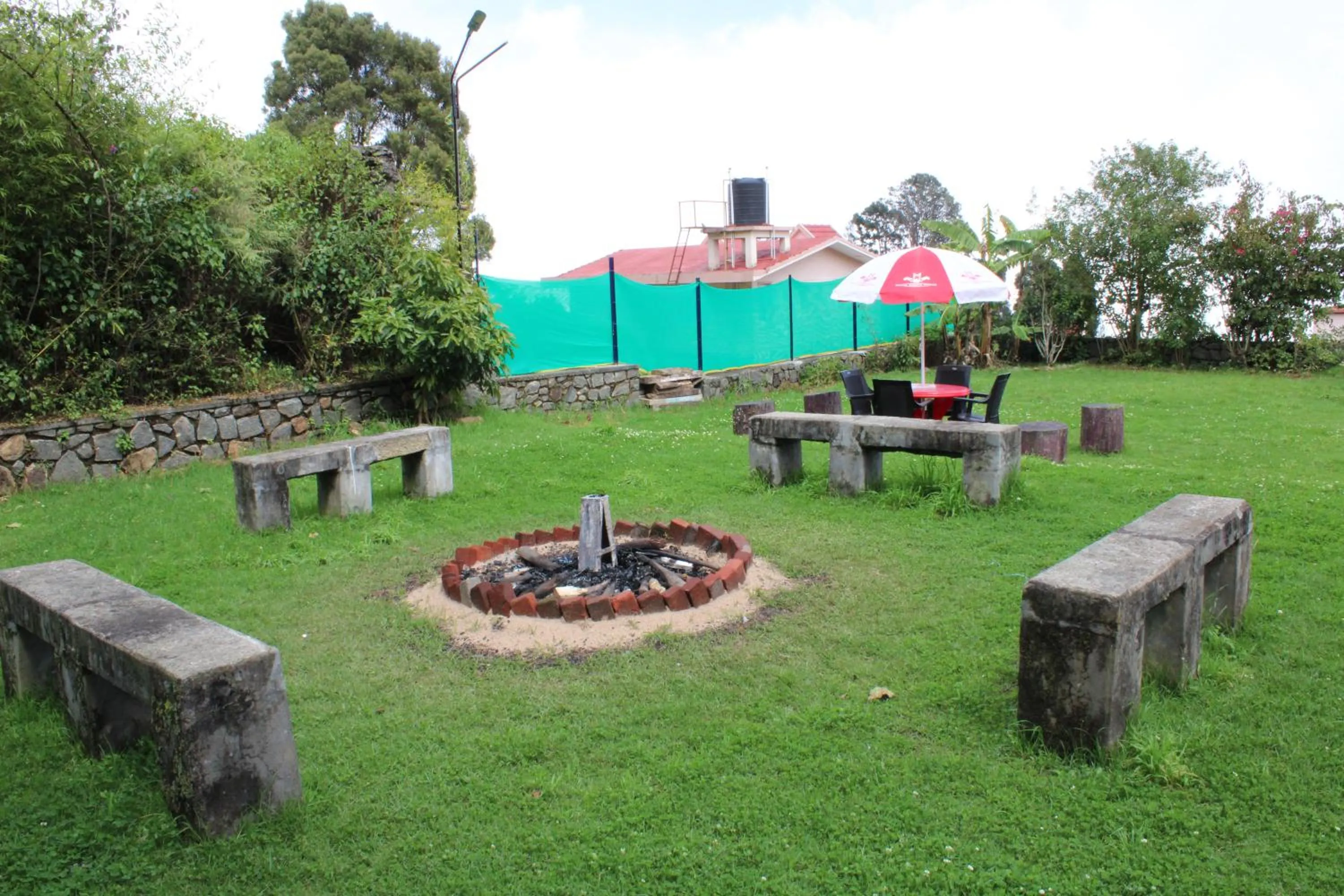 Garden in Hotel Temple Towers