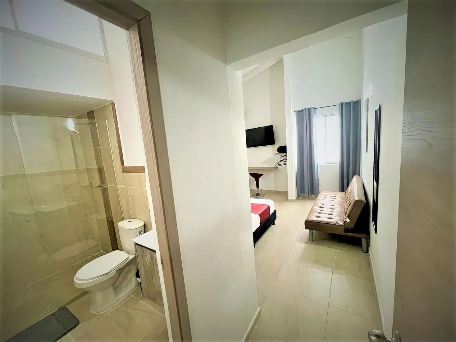 Toilet in Hotel 12 Nights