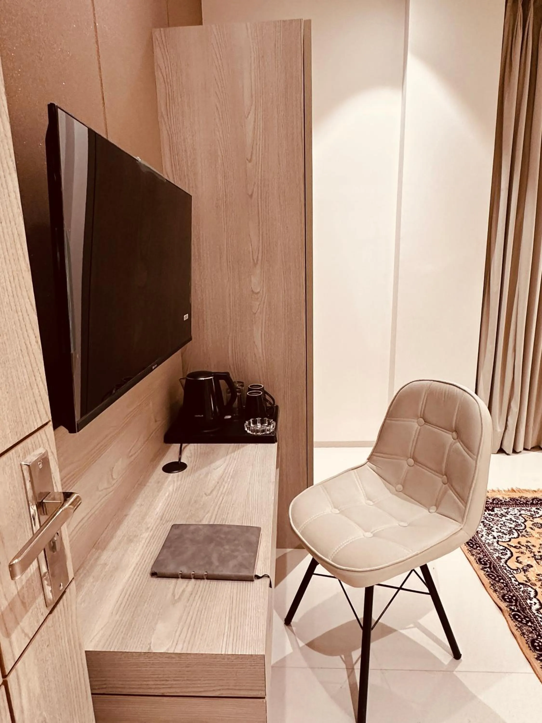 TV and multimedia in The Lodgers 2 BHK Serviced Apartment Near Artemis Hospital Sector 57 Gurgaon - Nearest Metro Station Sector 54 Chowk