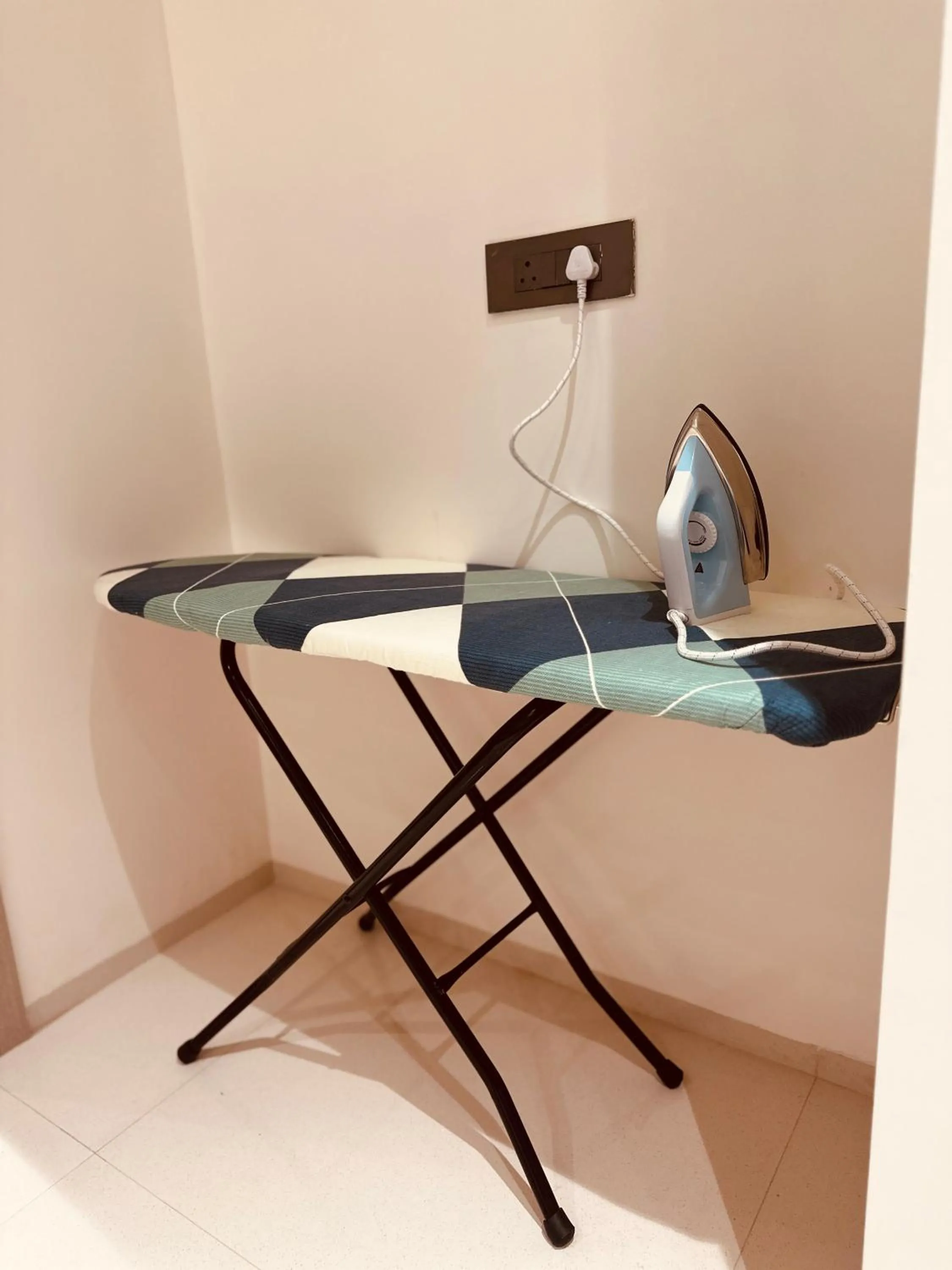 furniture in The Lodgers 2 BHK Serviced Apartment Near Artemis Hospital Sector 57 Gurgaon - Nearest Metro Station Sector 54 Chowk