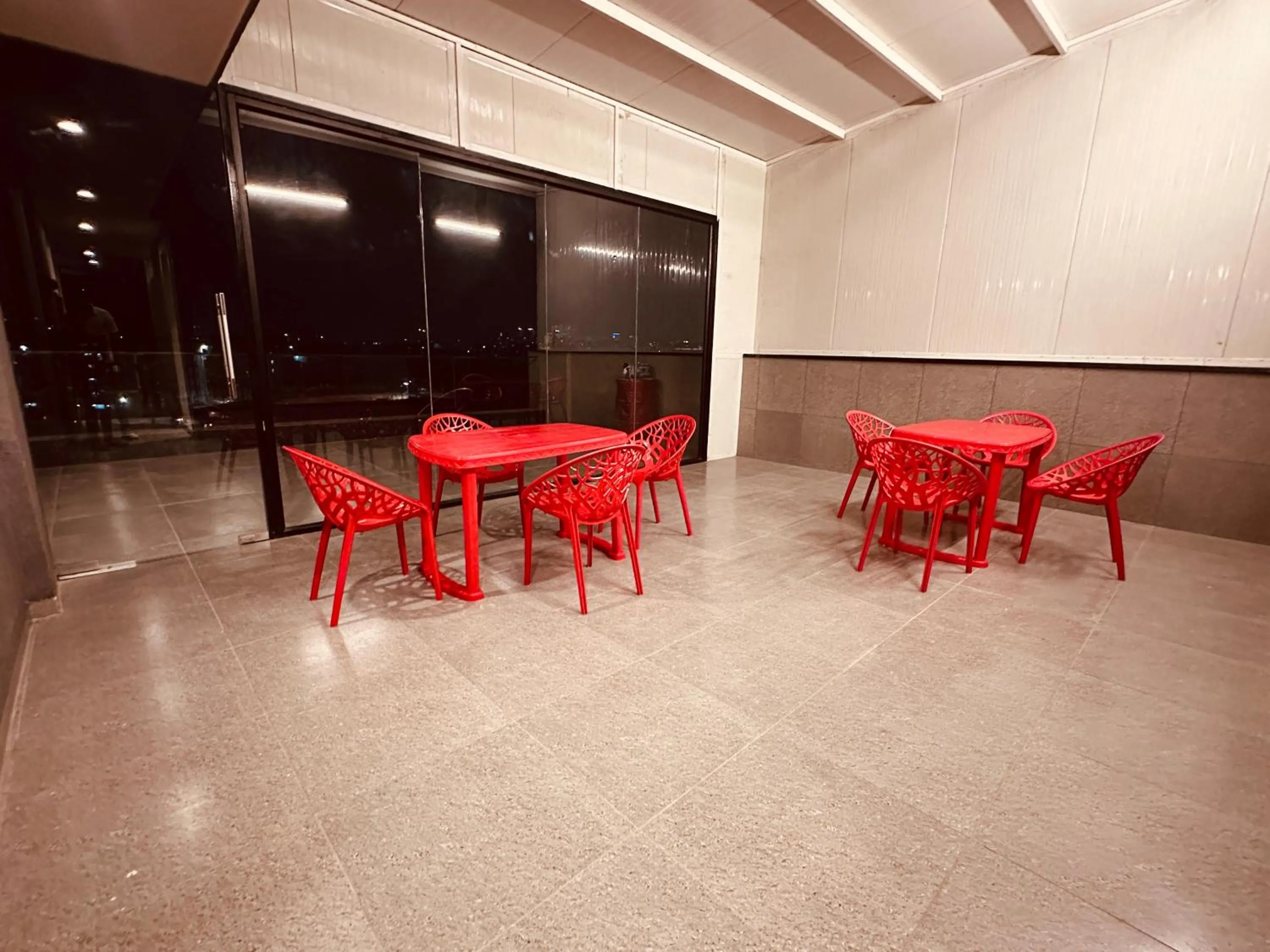 Seating area in The Lodgers 2 BHK Serviced Apartment Near Artemis Hospital Sector 57 Gurgaon - Nearest Metro Station Sector 54 Chowk