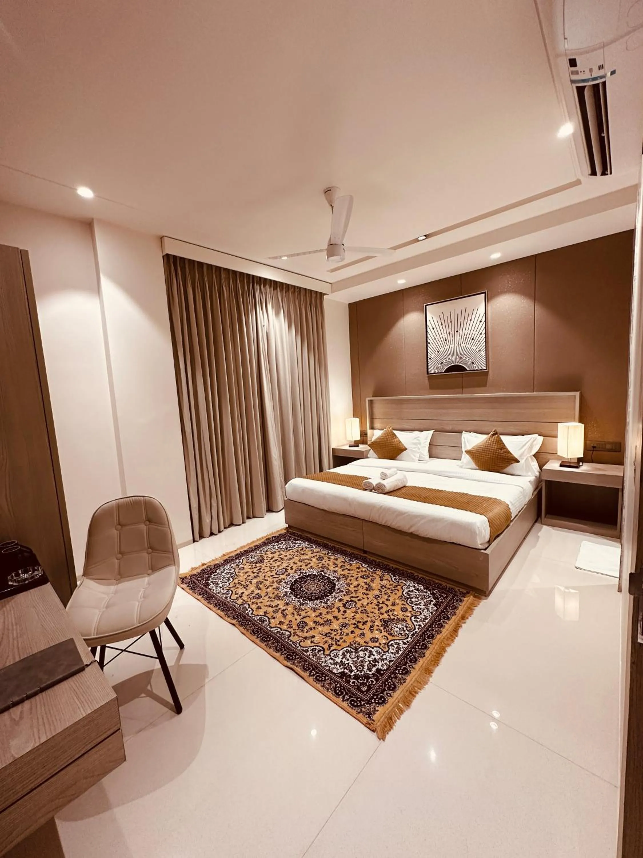 Bed in The Lodgers 2 BHK Serviced Apartment Near Artemis Hospital Sector 57 Gurgaon - Nearest Metro Station Sector 54 Chowk