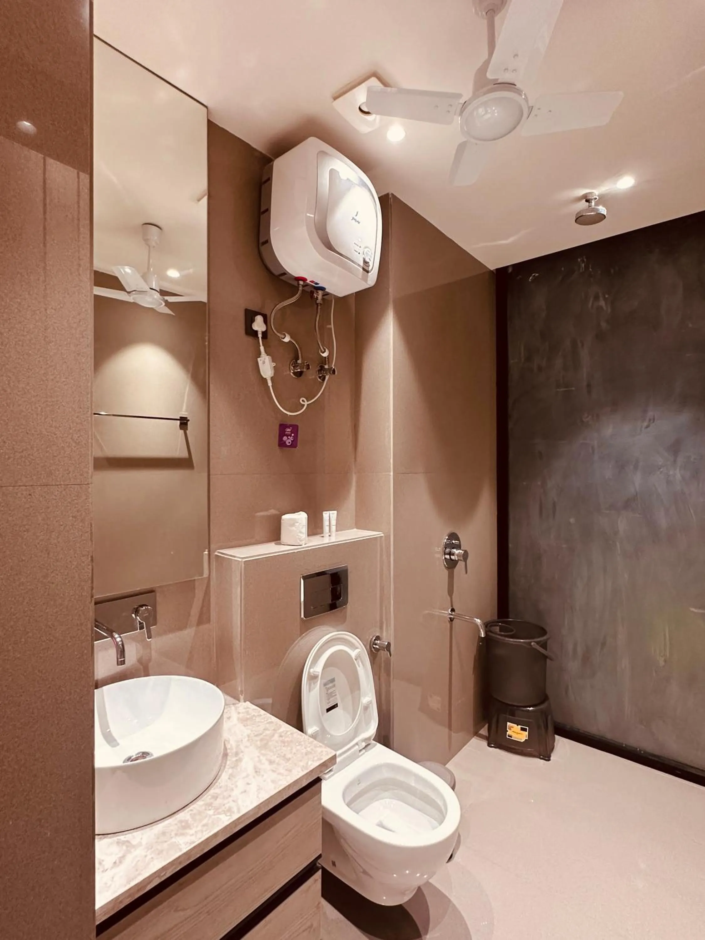 Shower in The Lodgers 2 BHK Serviced Apartment Near Artemis Hospital Sector 57 Gurgaon - Nearest Metro Station Sector 54 Chowk