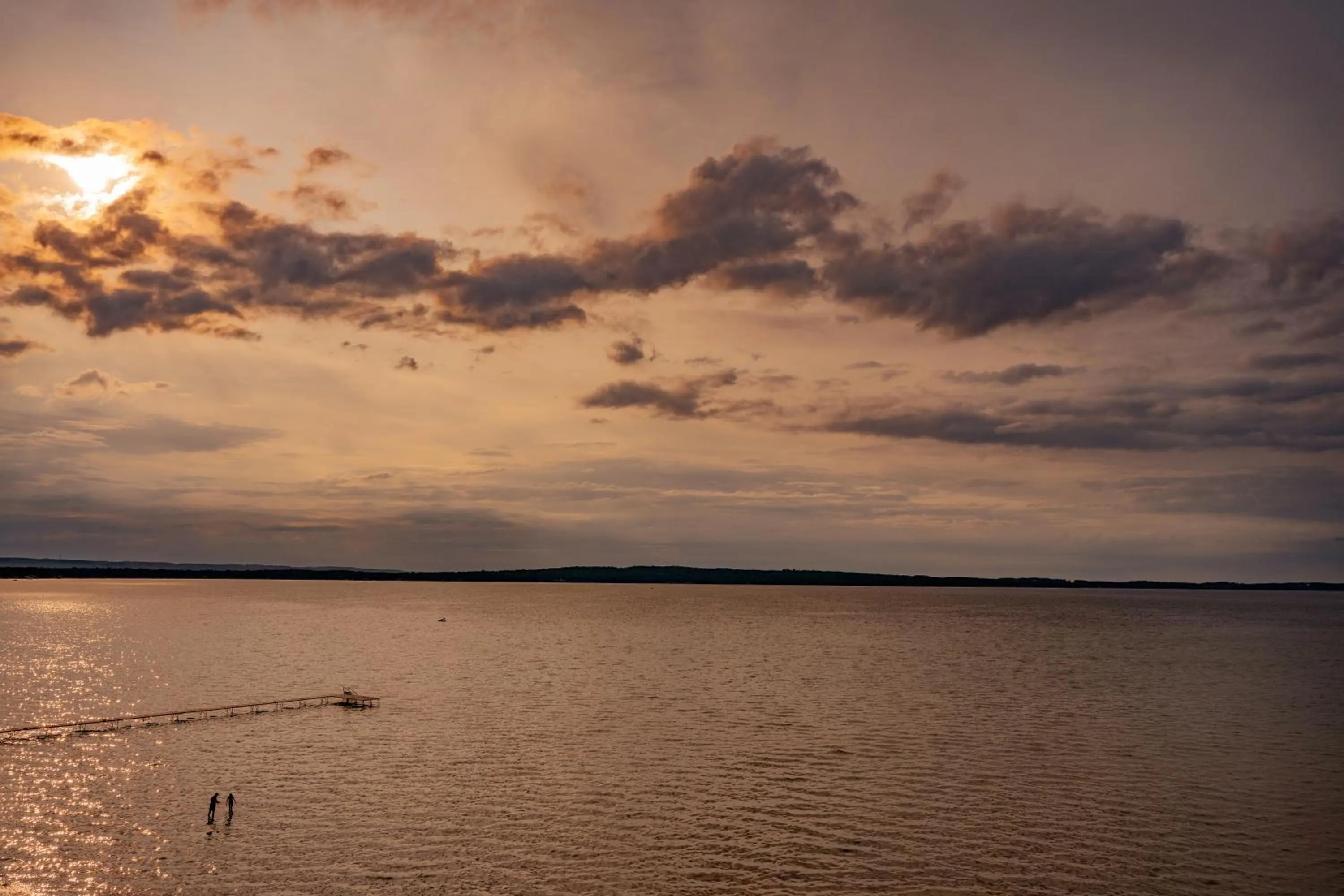 Restaurant/places to eat in Alexandra Inn