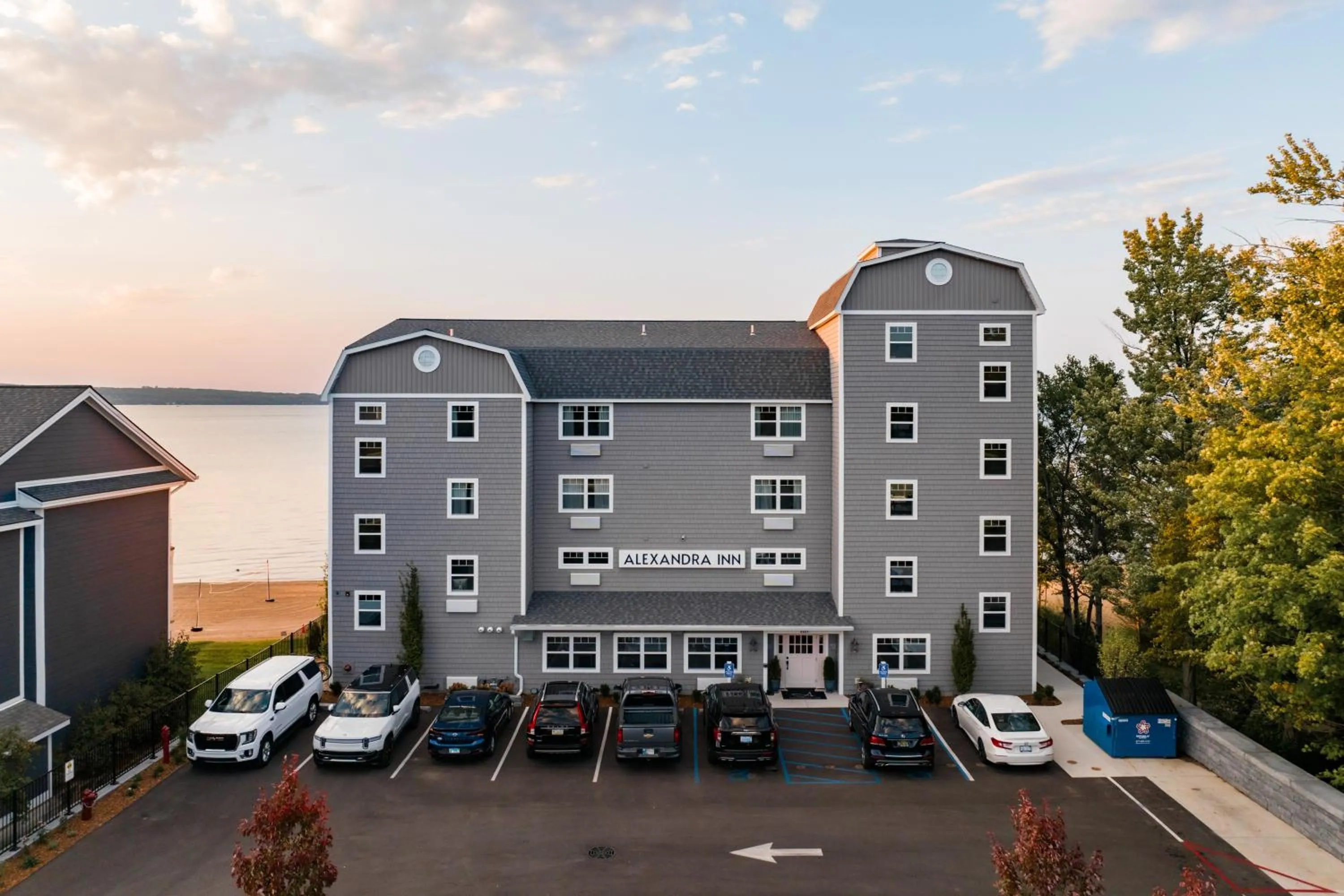 Property building in Alexandra Inn