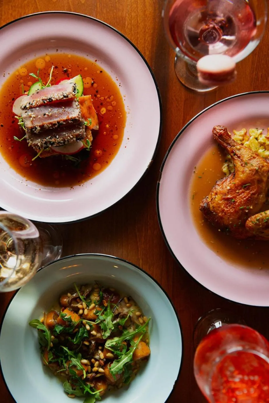 Restaurant/places to eat in Alexandra Inn