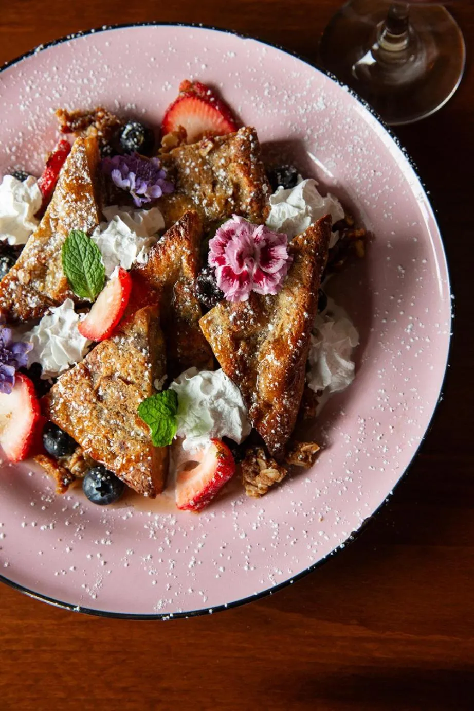 Restaurant/places to eat in Alexandra Inn