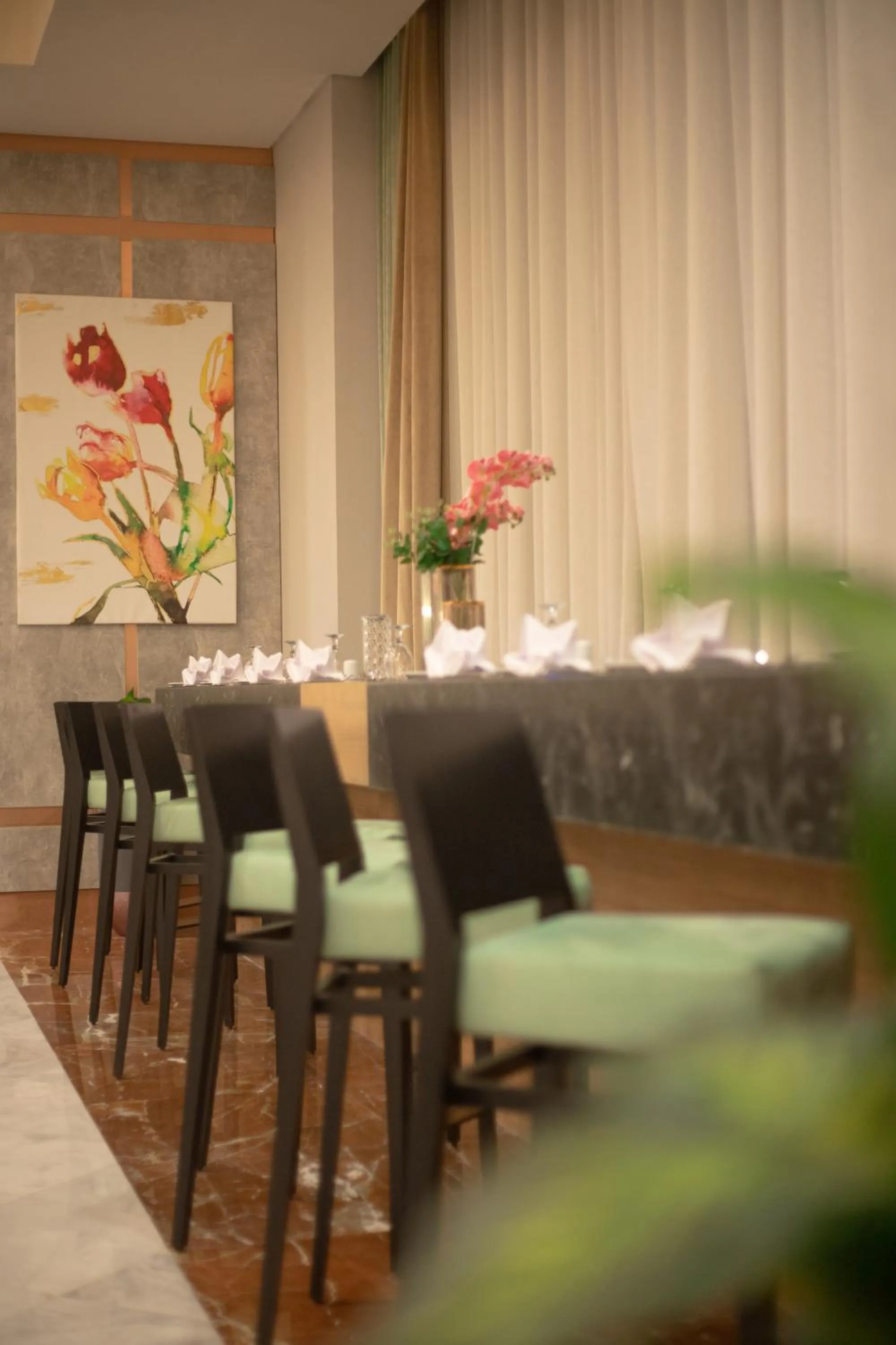 Restaurant/places to eat in Tolip Olympic International City