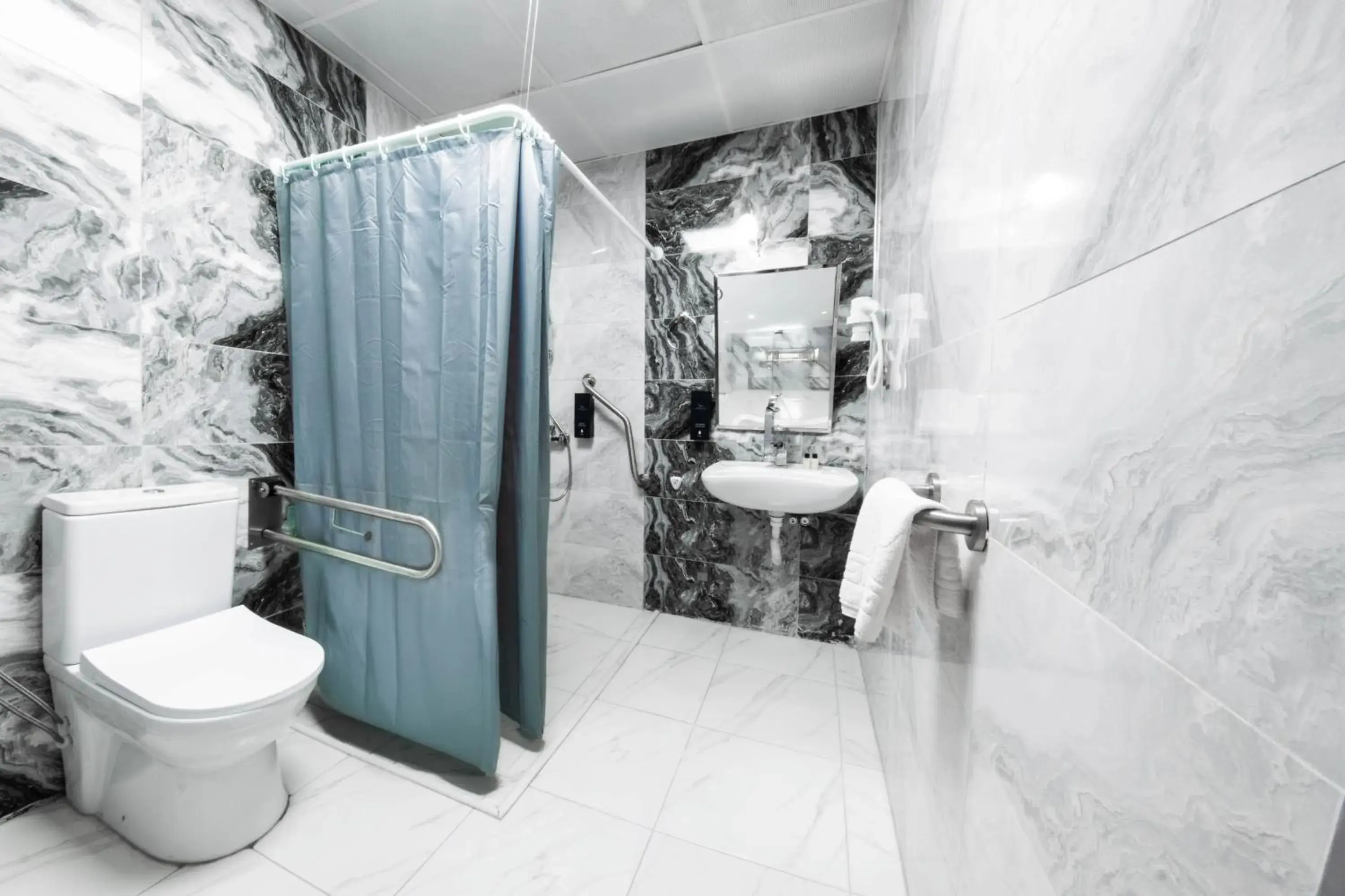 Double Room - single occupancy - Disability Access in Velmore Hotel & Spa Double Room - single occupancy - Disability Access in Velmore Hotel & Spa