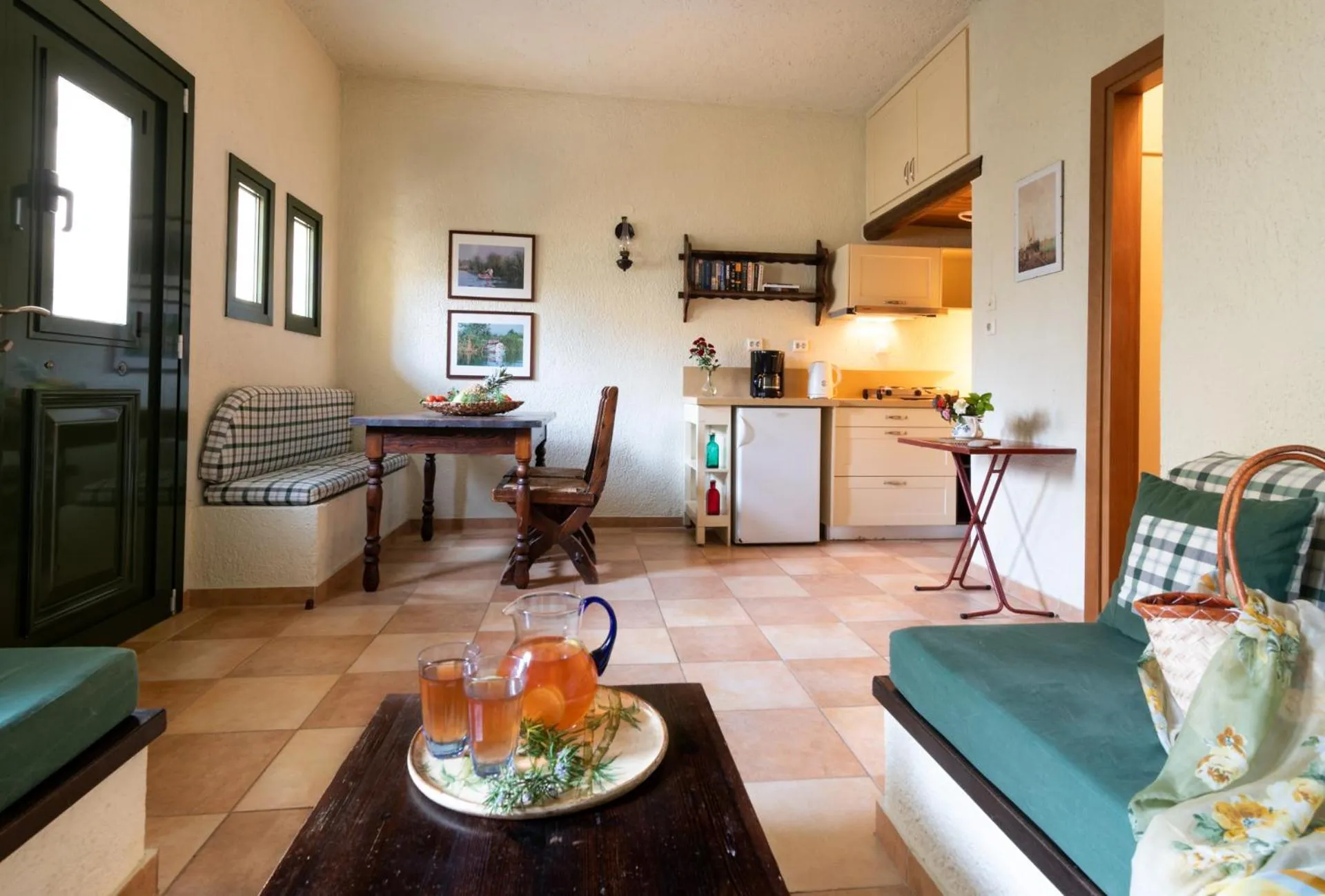 Coffee/tea facilities in Porto Sisi Hotel Apartments