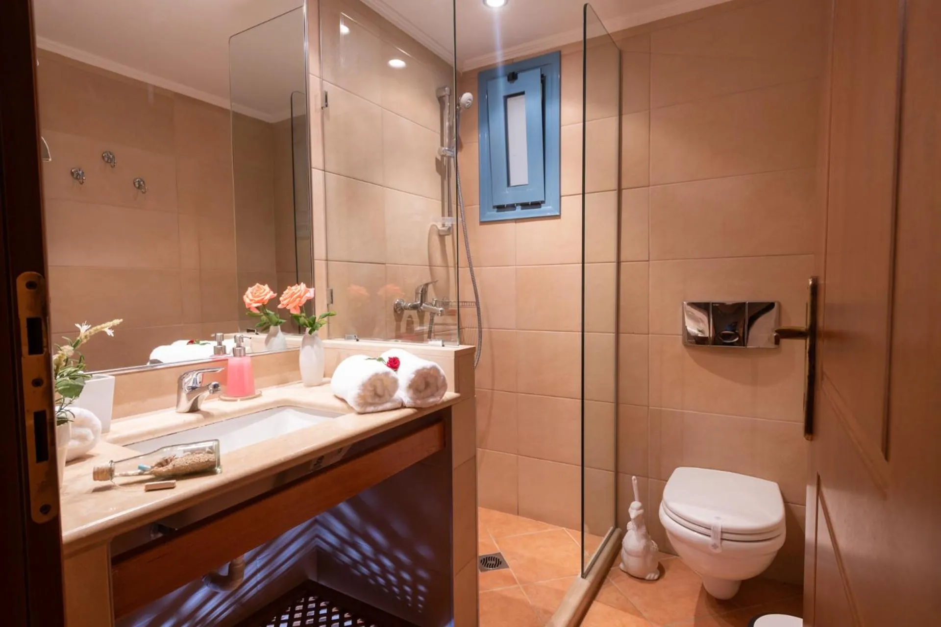 Shower in Porto Sisi Hotel Apartments