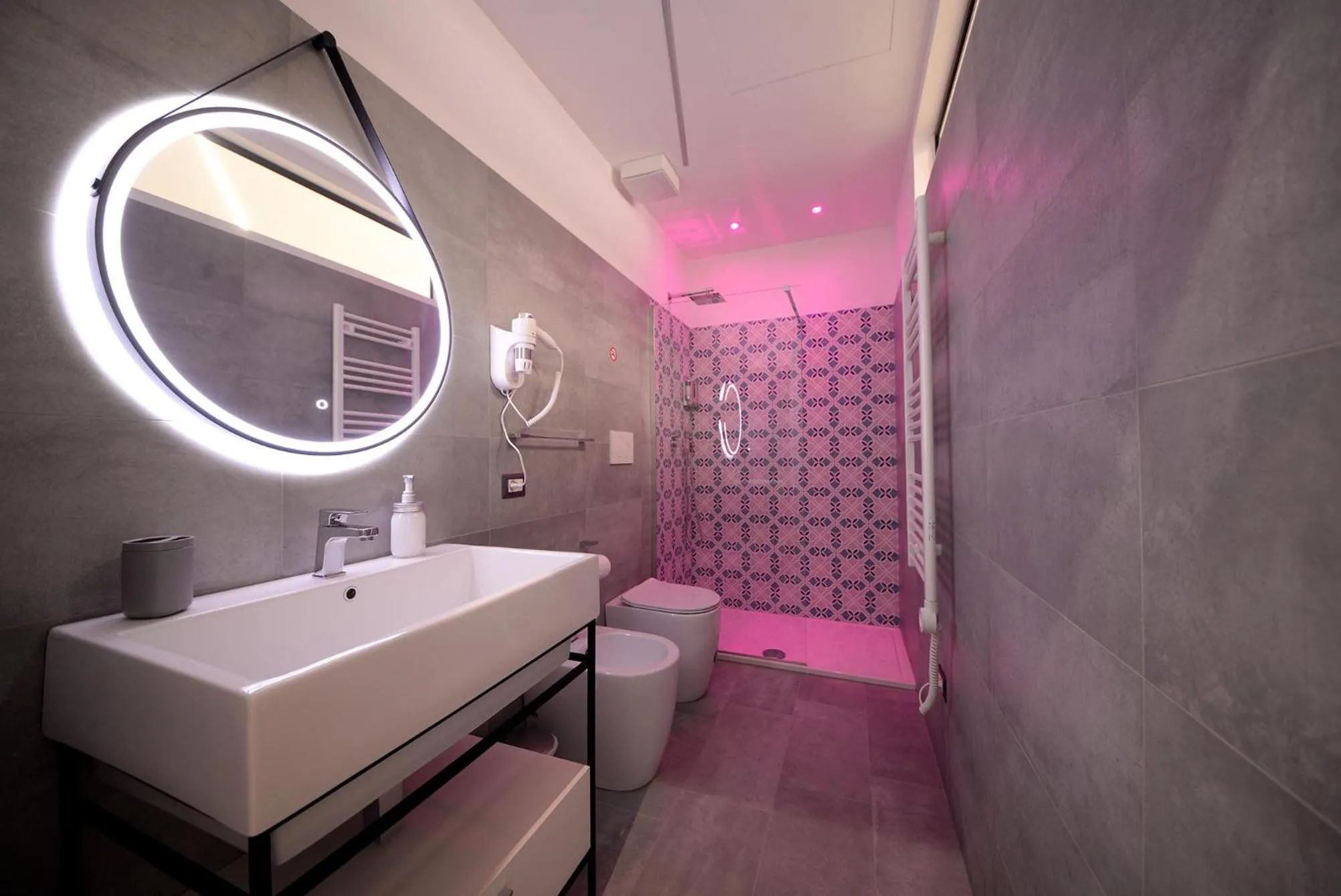 Bathroom in San Saba Street Apartment 52