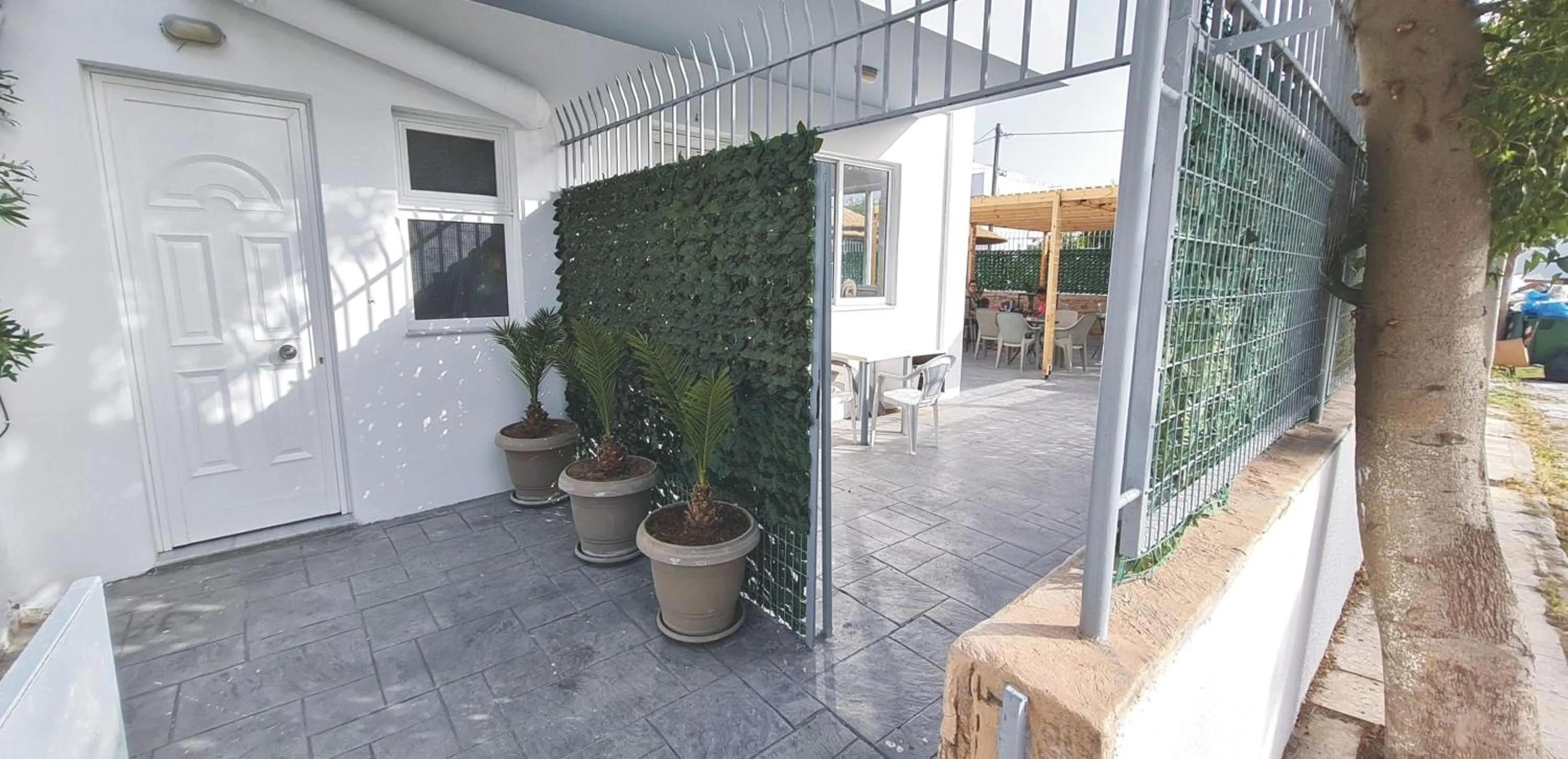 Property building in JP Pool & Apartments