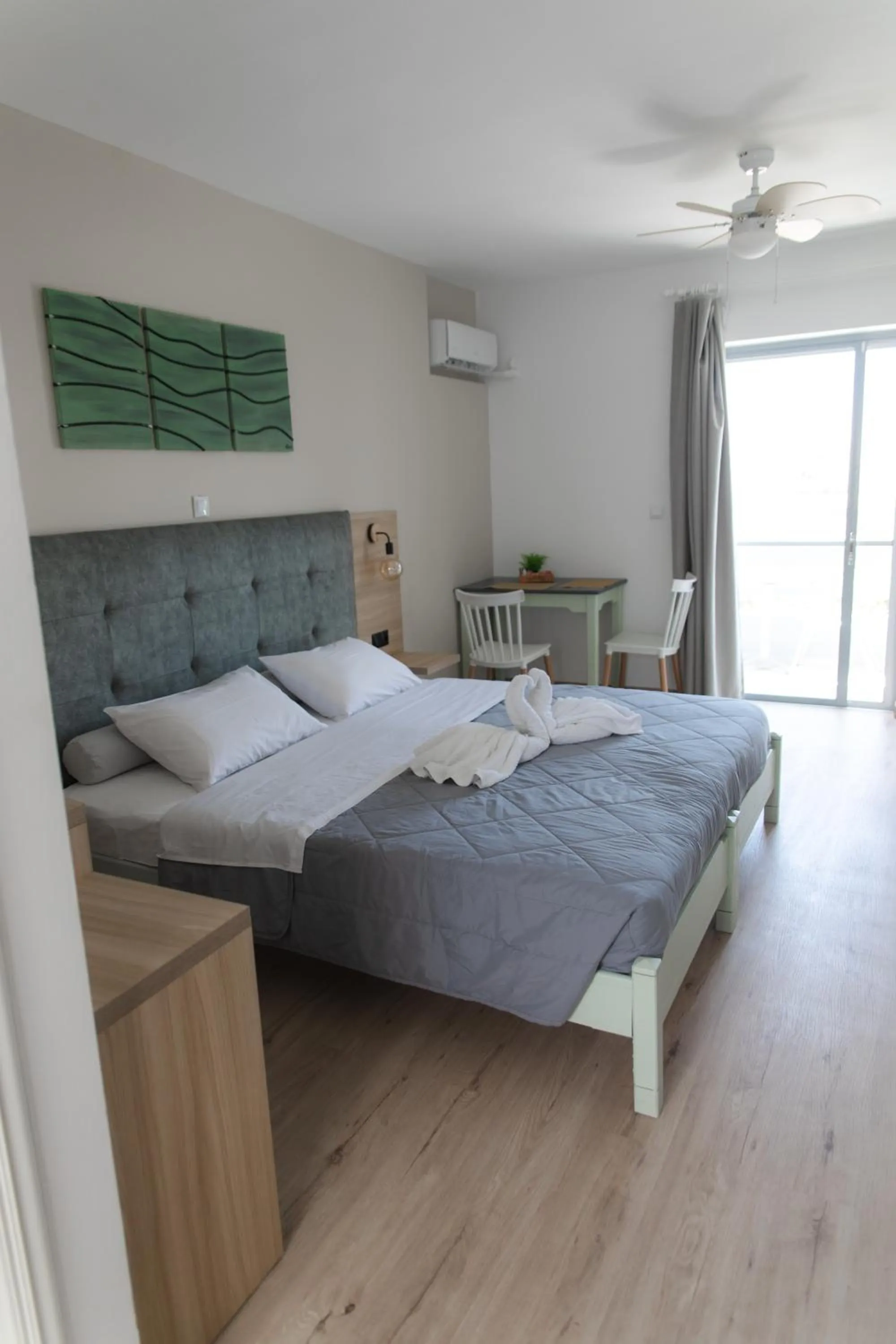 Bed in JP Pool & Apartments