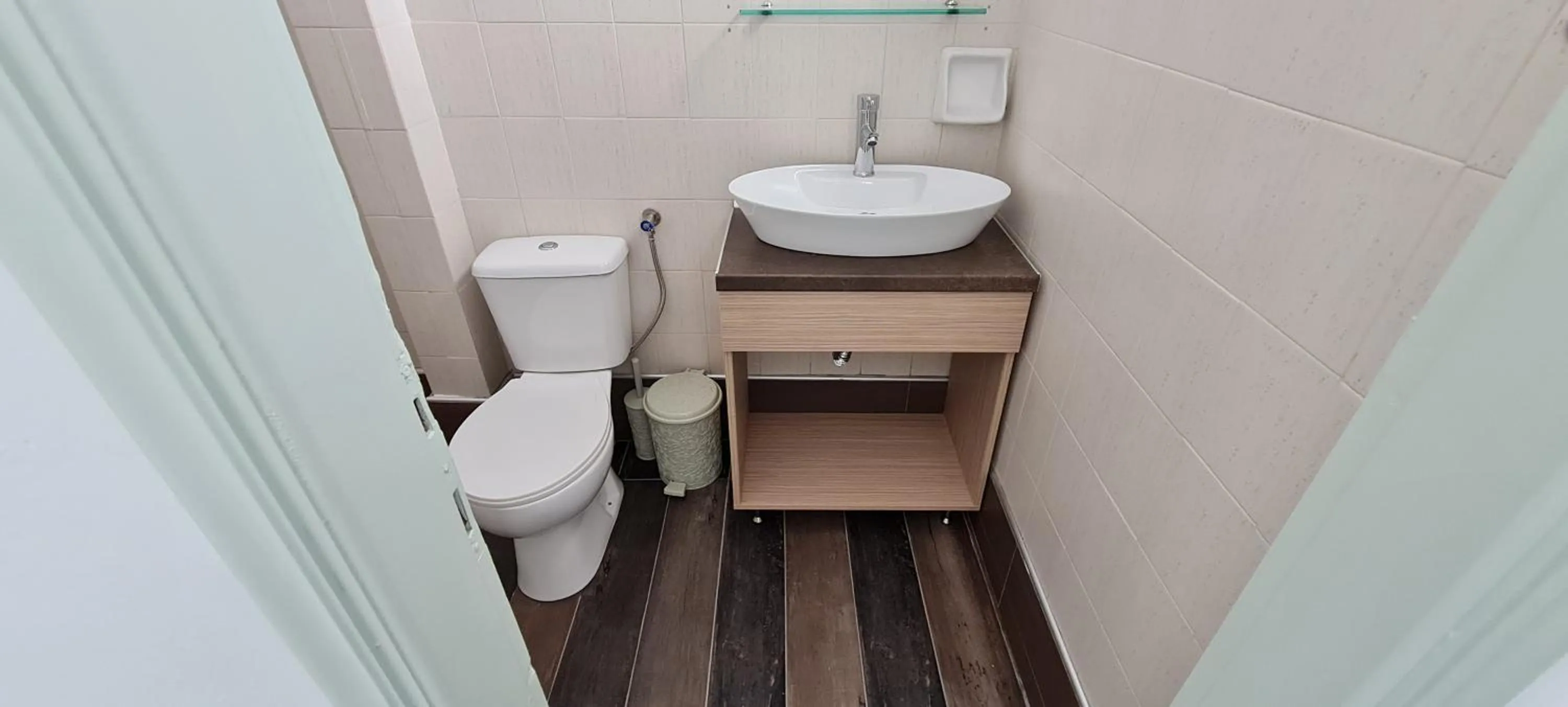Toilet in JP Pool & Apartments