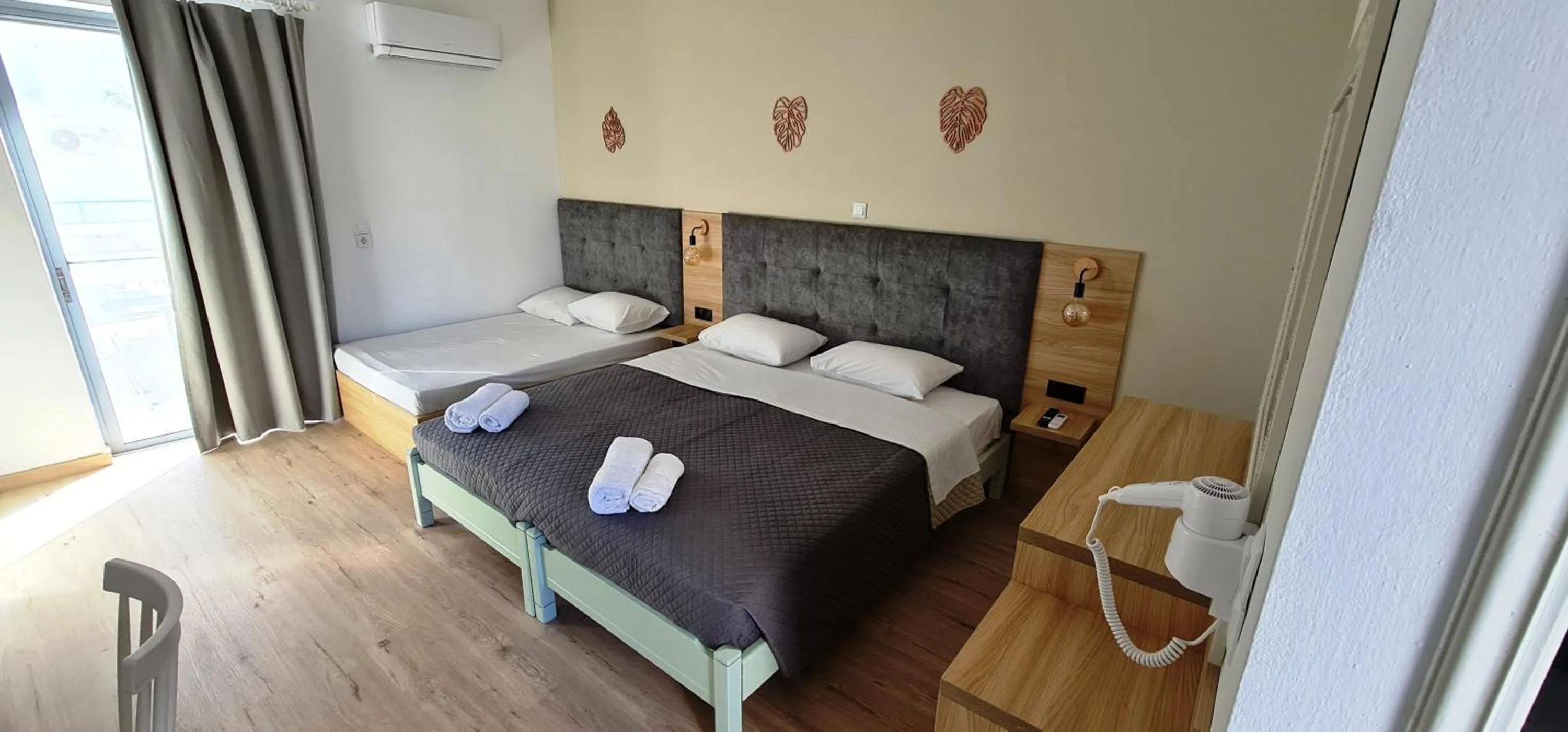 Bed in JP Pool & Apartments