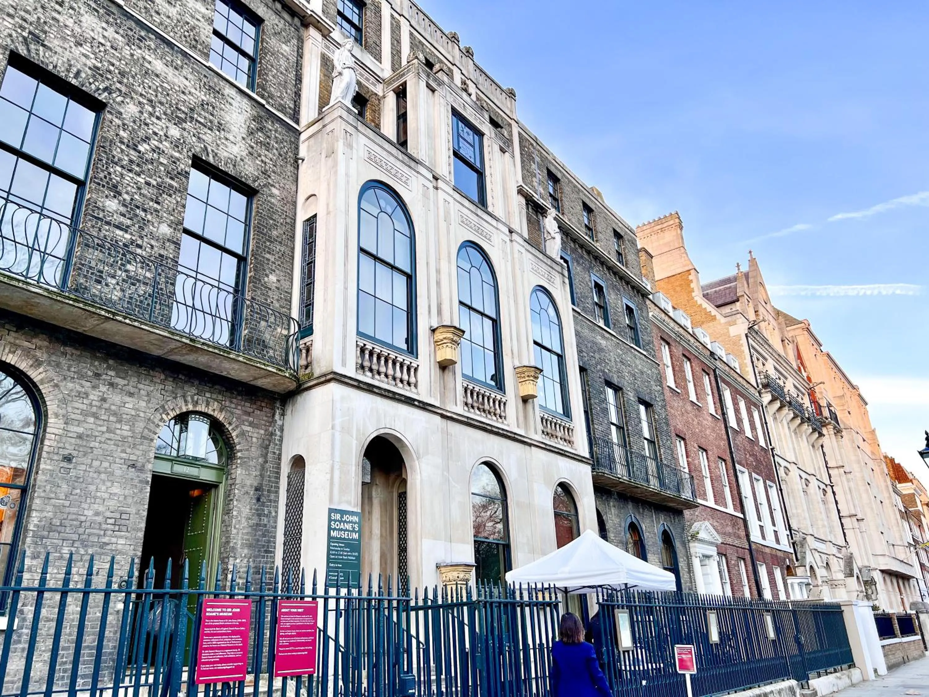 Deluxe Entire Apartment Between Covent Garden and St Pauls Cathedral