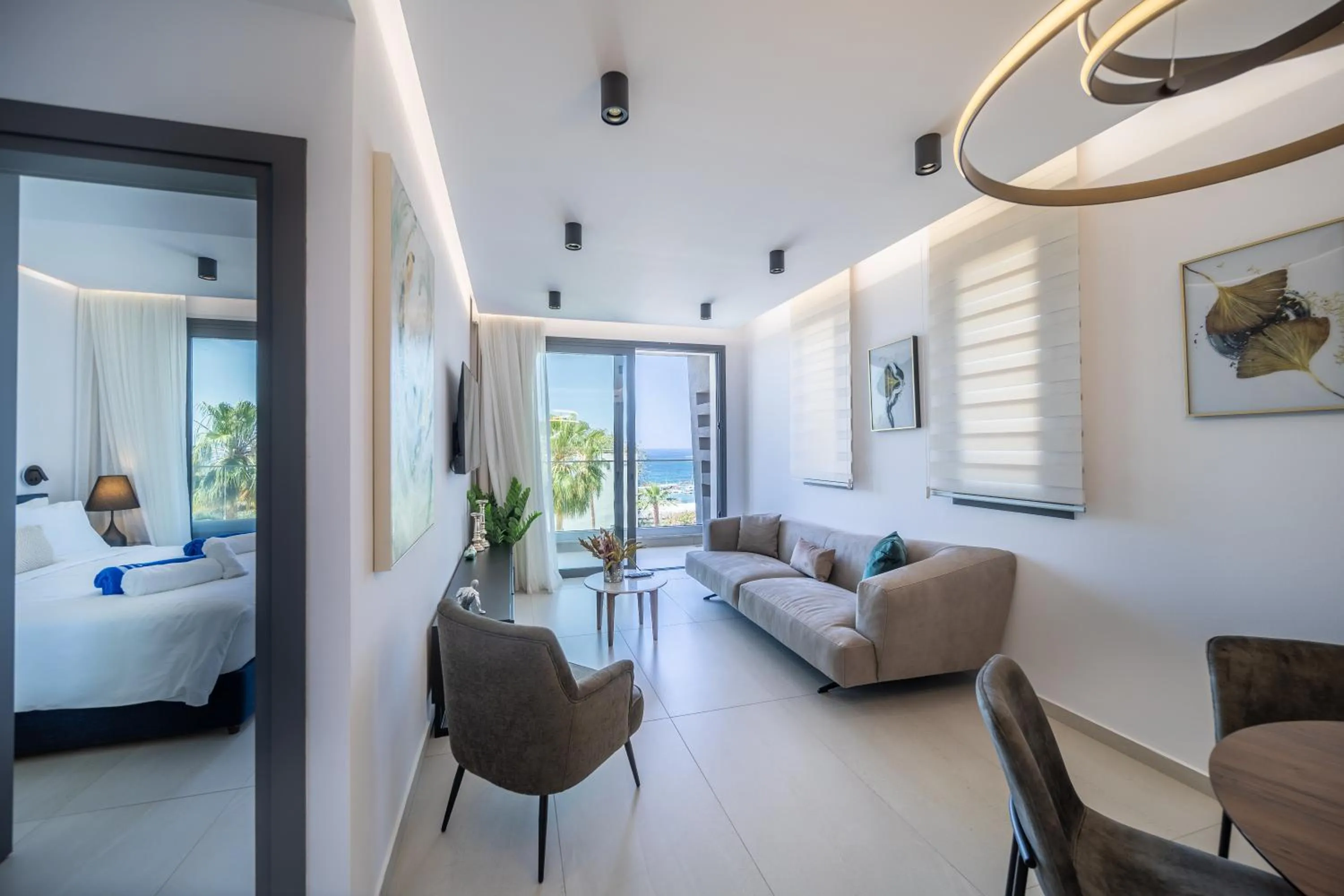 TV and multimedia, Bed in Waterside Sea View Apartments