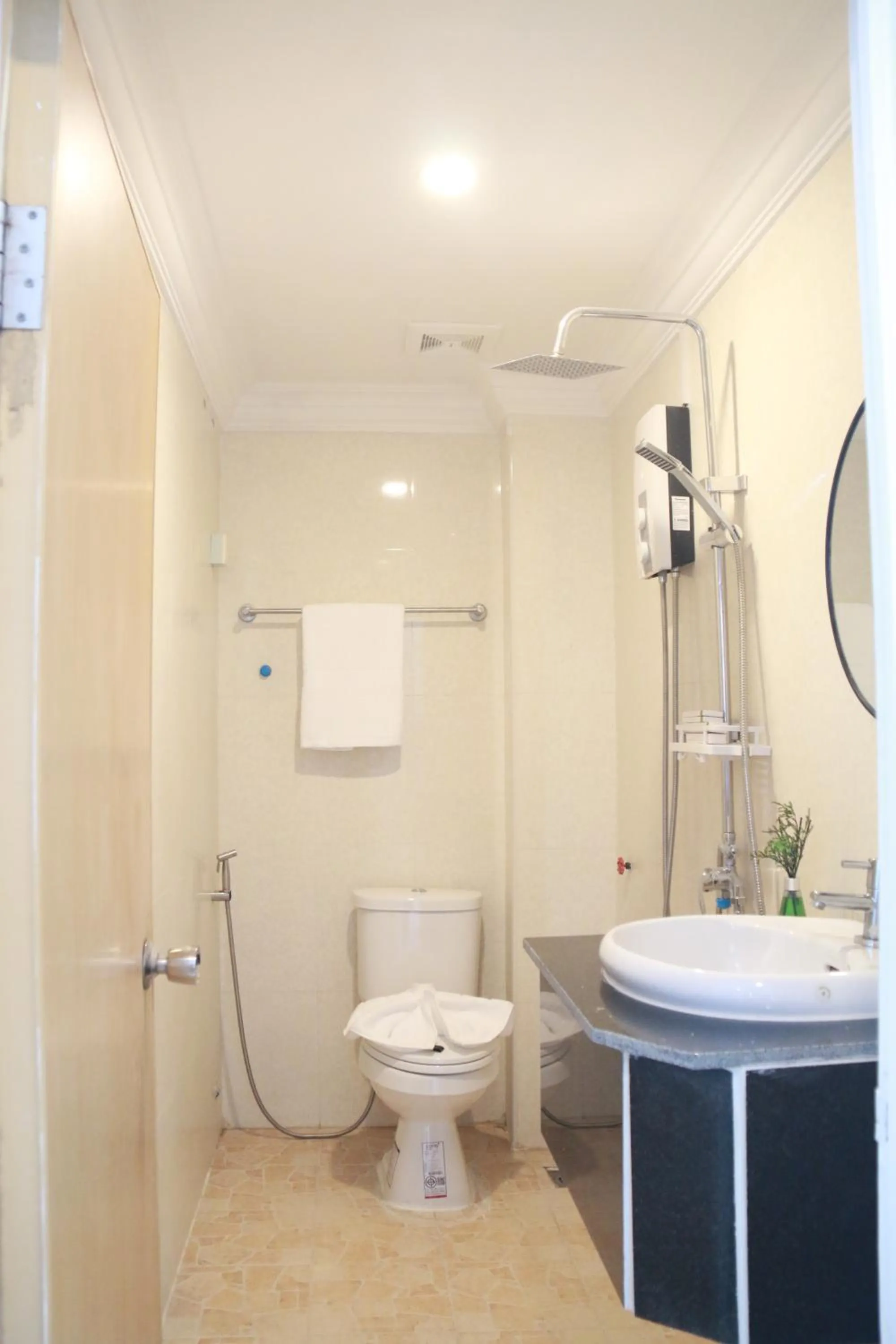 Bathroom in White Corner Hotel