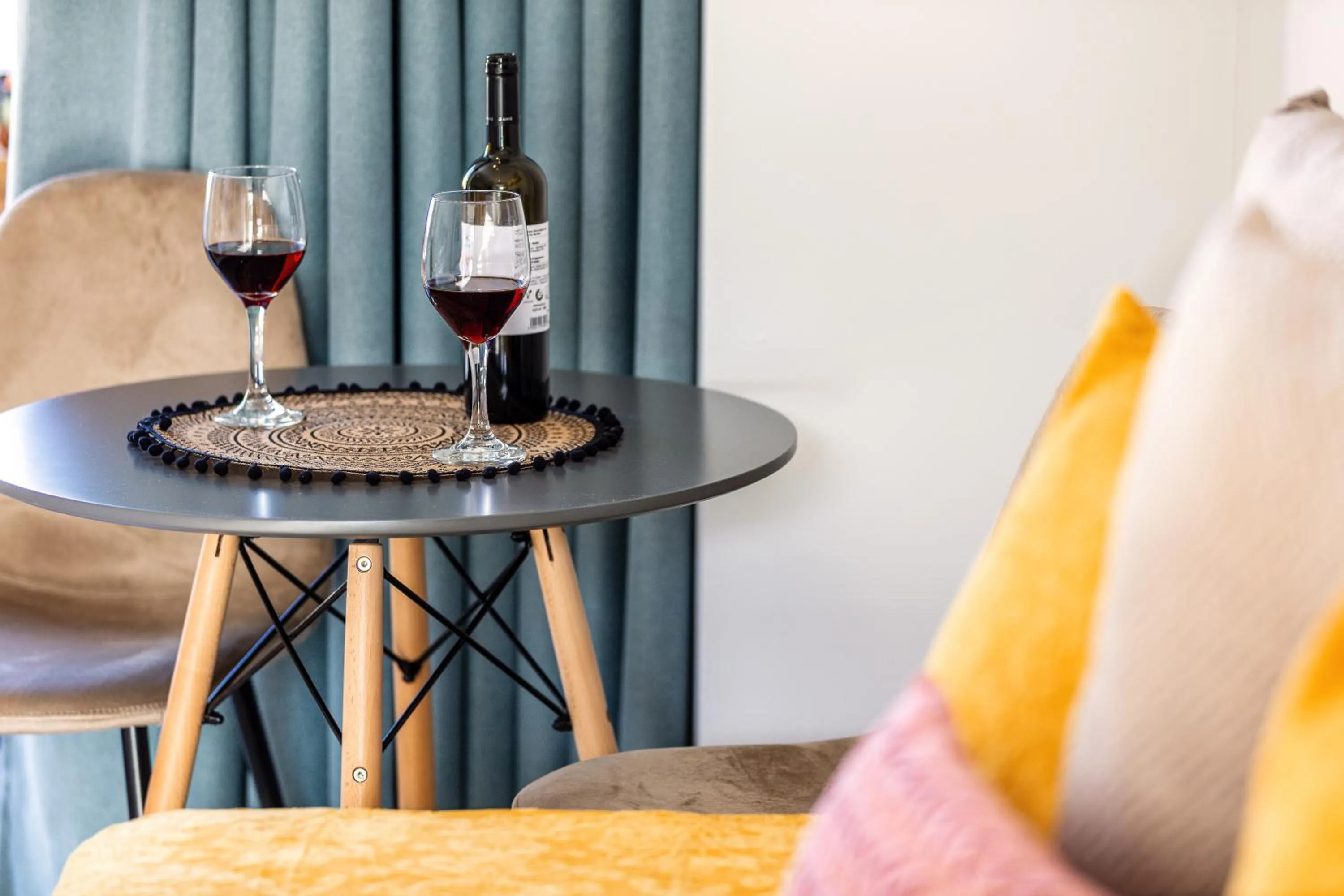 Lines Concept Accommodation