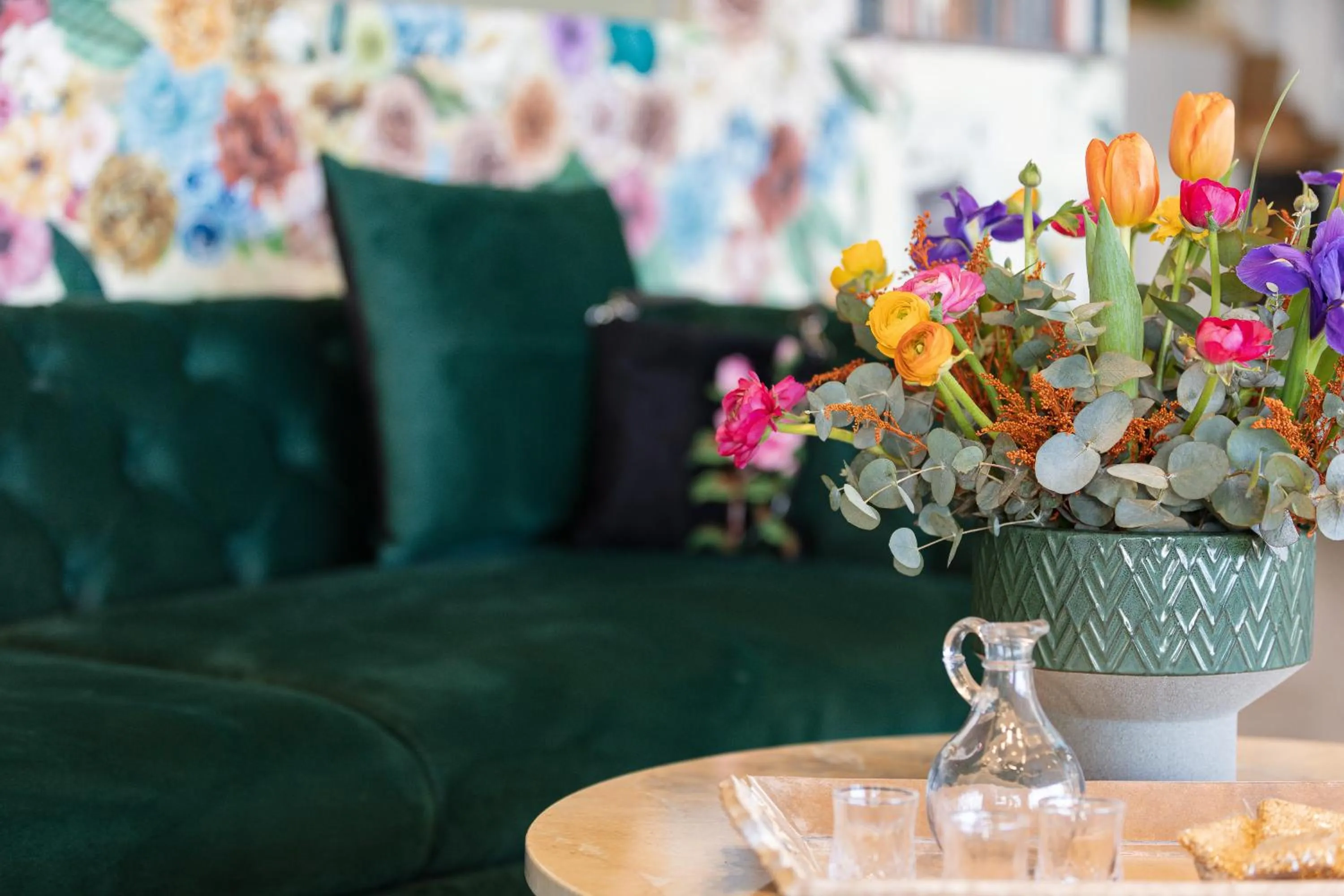 Lines Concept Accommodation