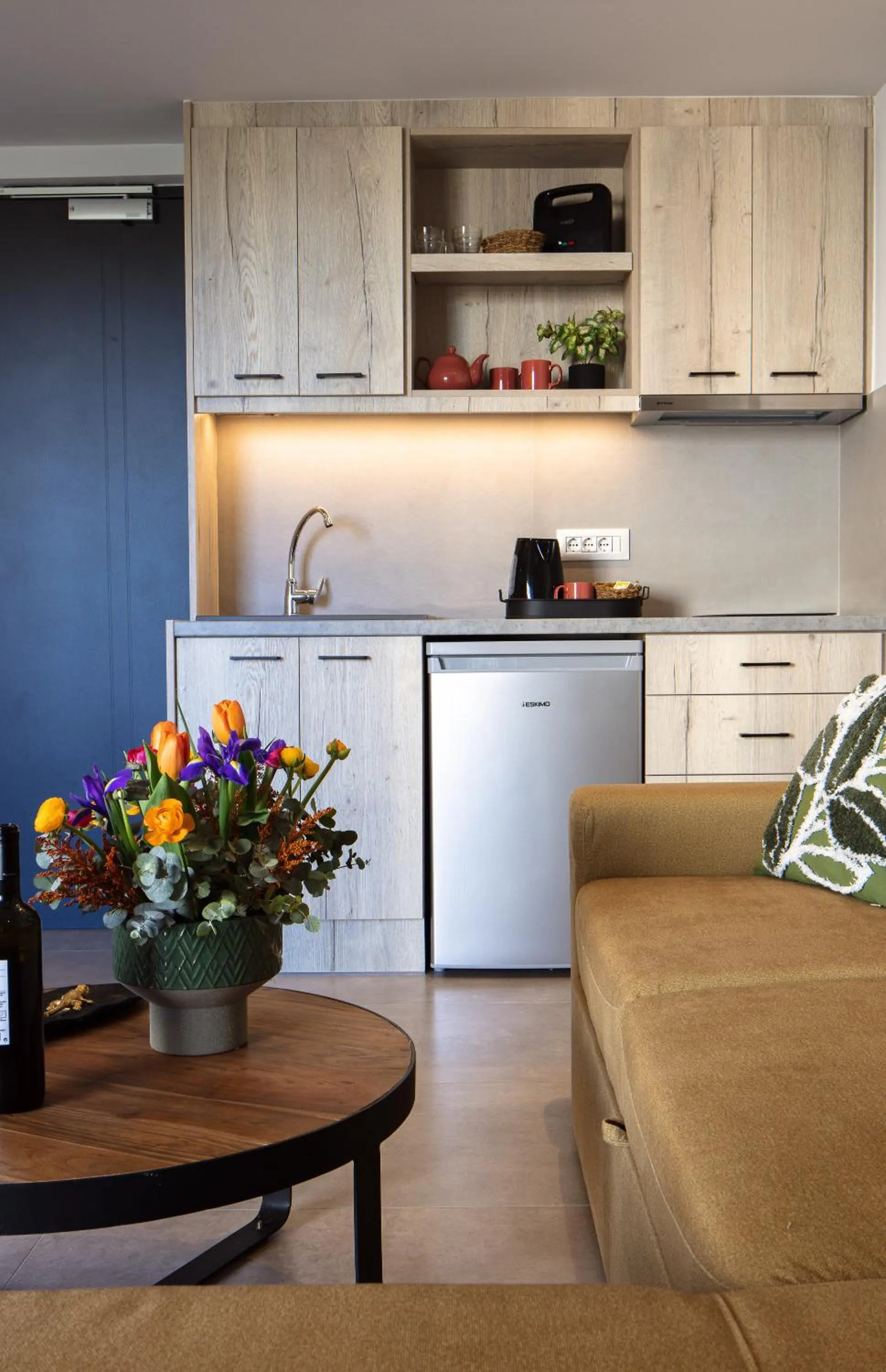 Lines Concept Accommodation