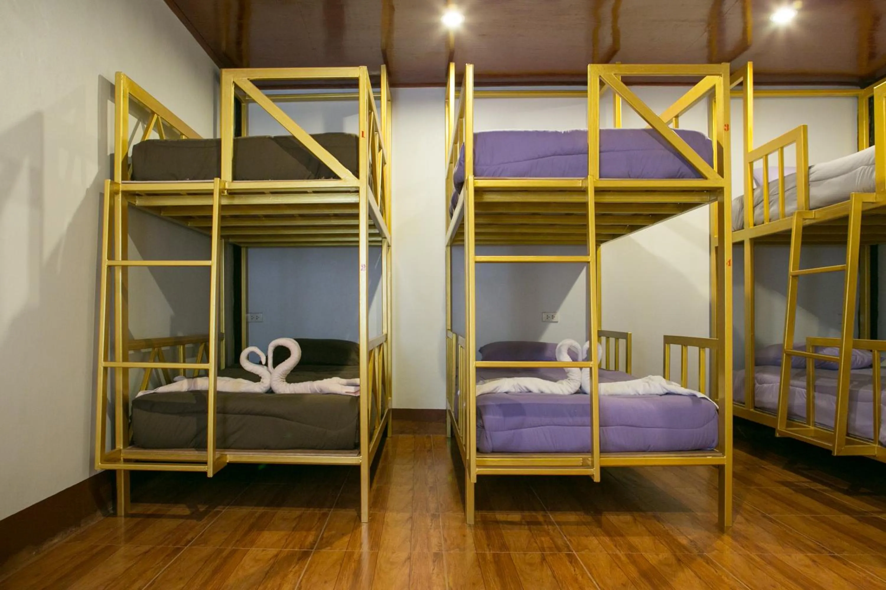 Bed in Haadrin Resort