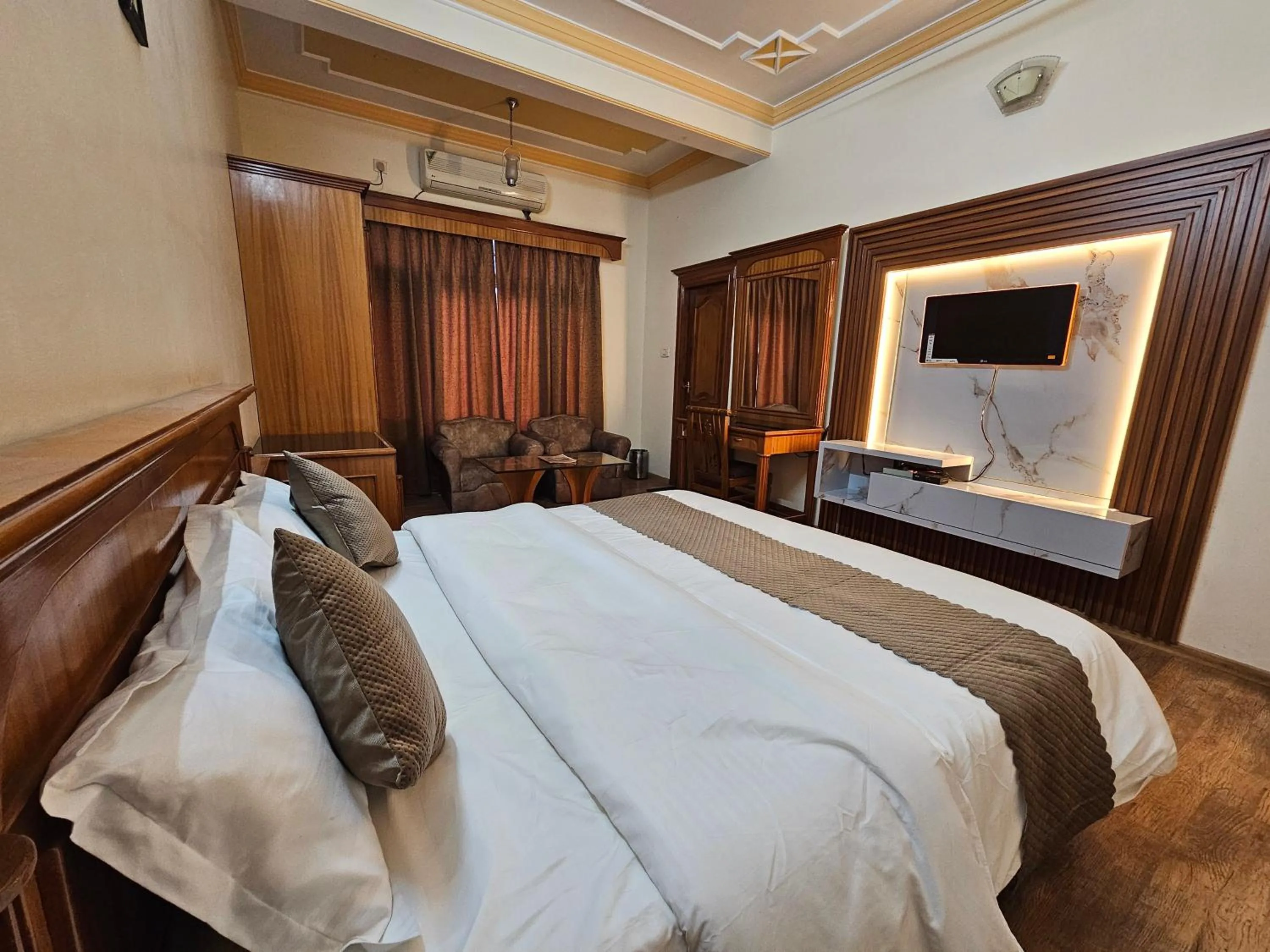 Bed in HOTEL CITY HEART