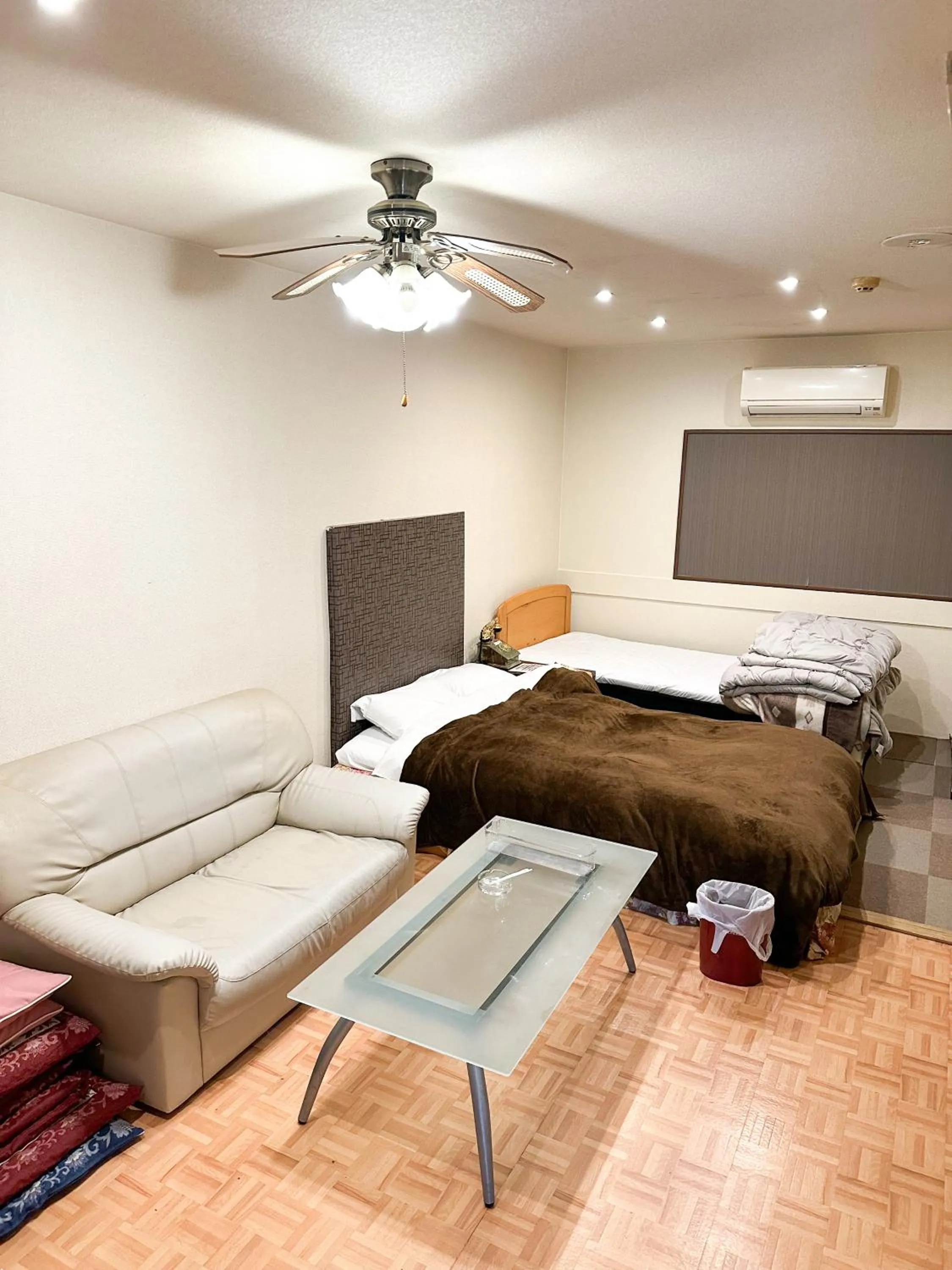 Bed in Hotel Rakusai