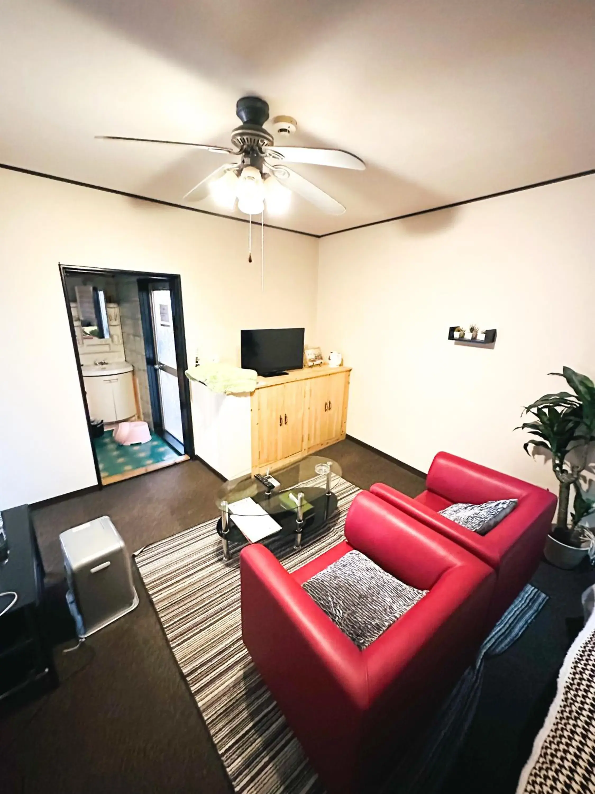 Twin Room with Private Bathroom - single occupancy in Hotel Rakusai Twin Room with Private Bathroom - single occupancy in Hotel Rakusai