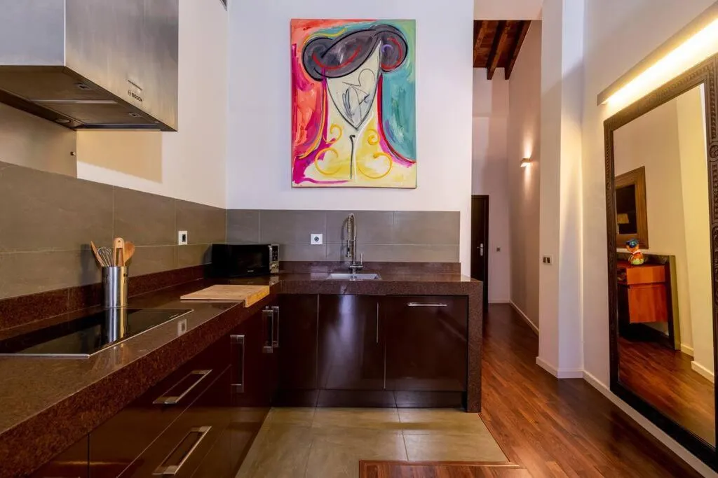 Fr26 Luxurious Apartment, 2 minutes from Cathedral