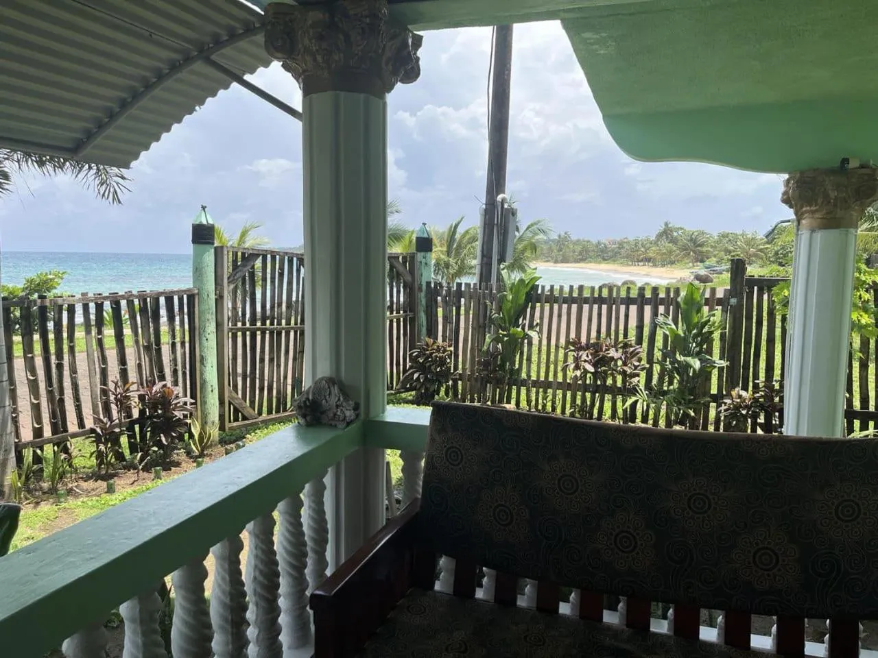 Balcony/Terrace in Hospedaje Rosa Del Mar & Sweets Cafe