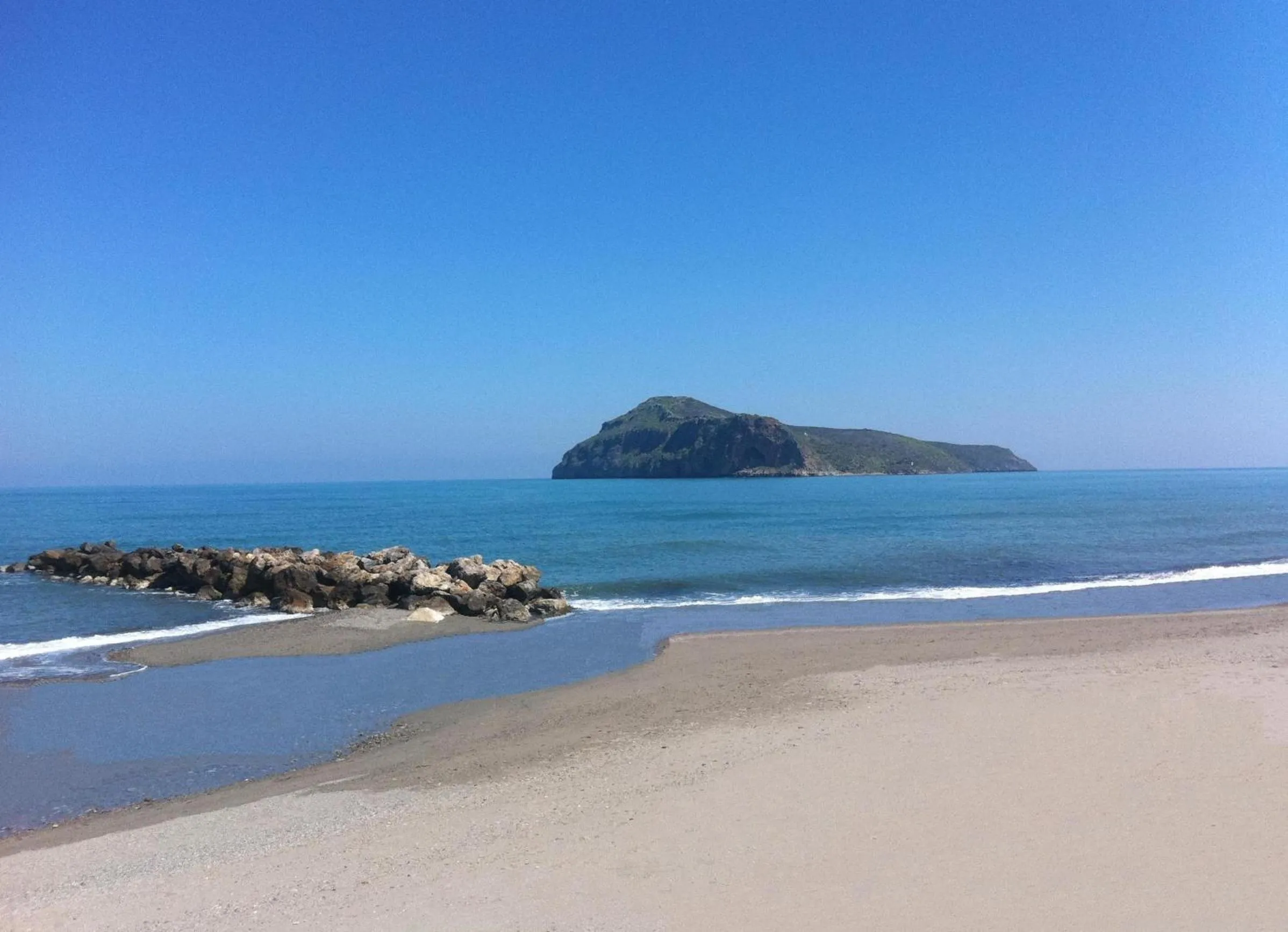 Beach in Ermis Suites