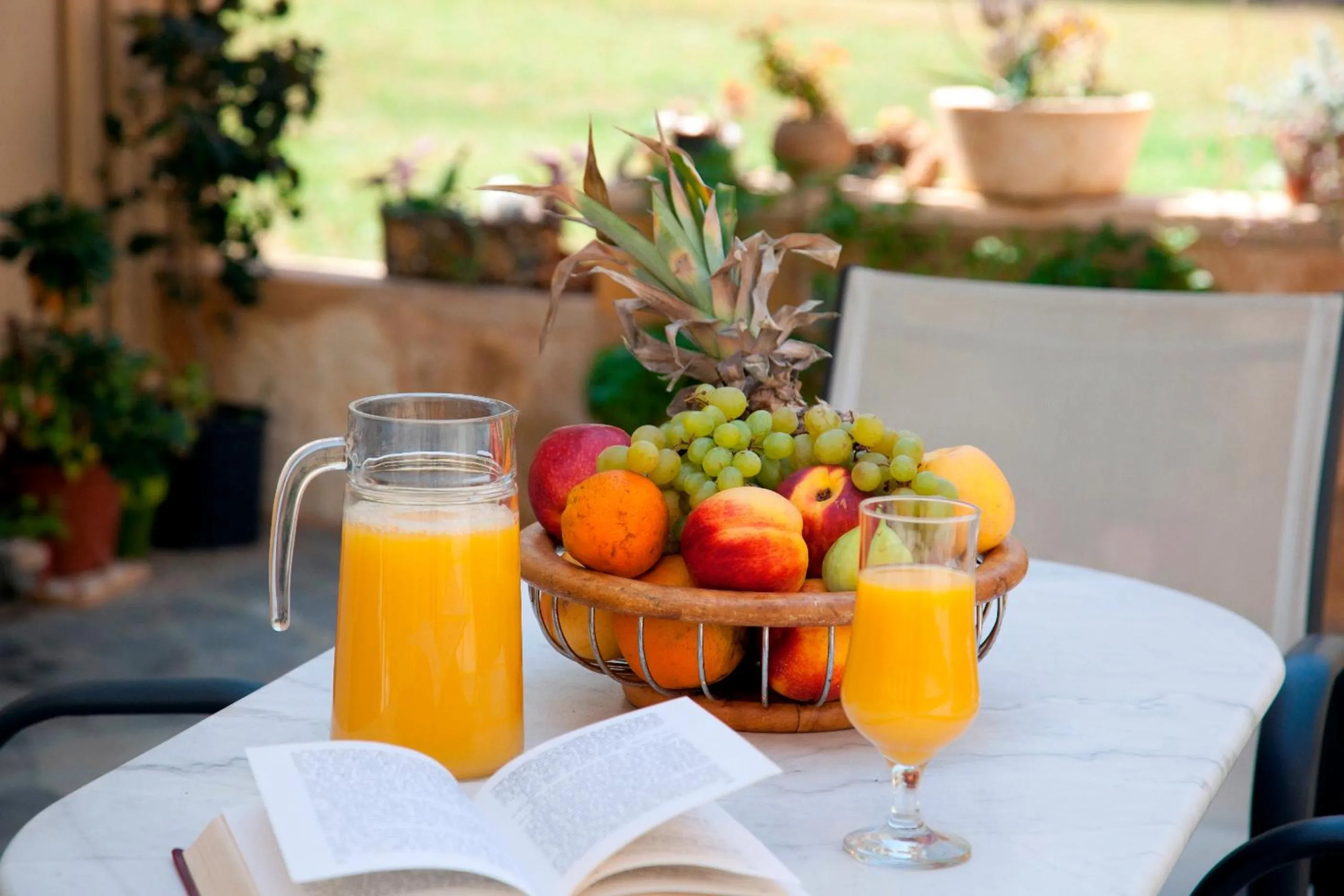 Decorative detail in Ermis Suites