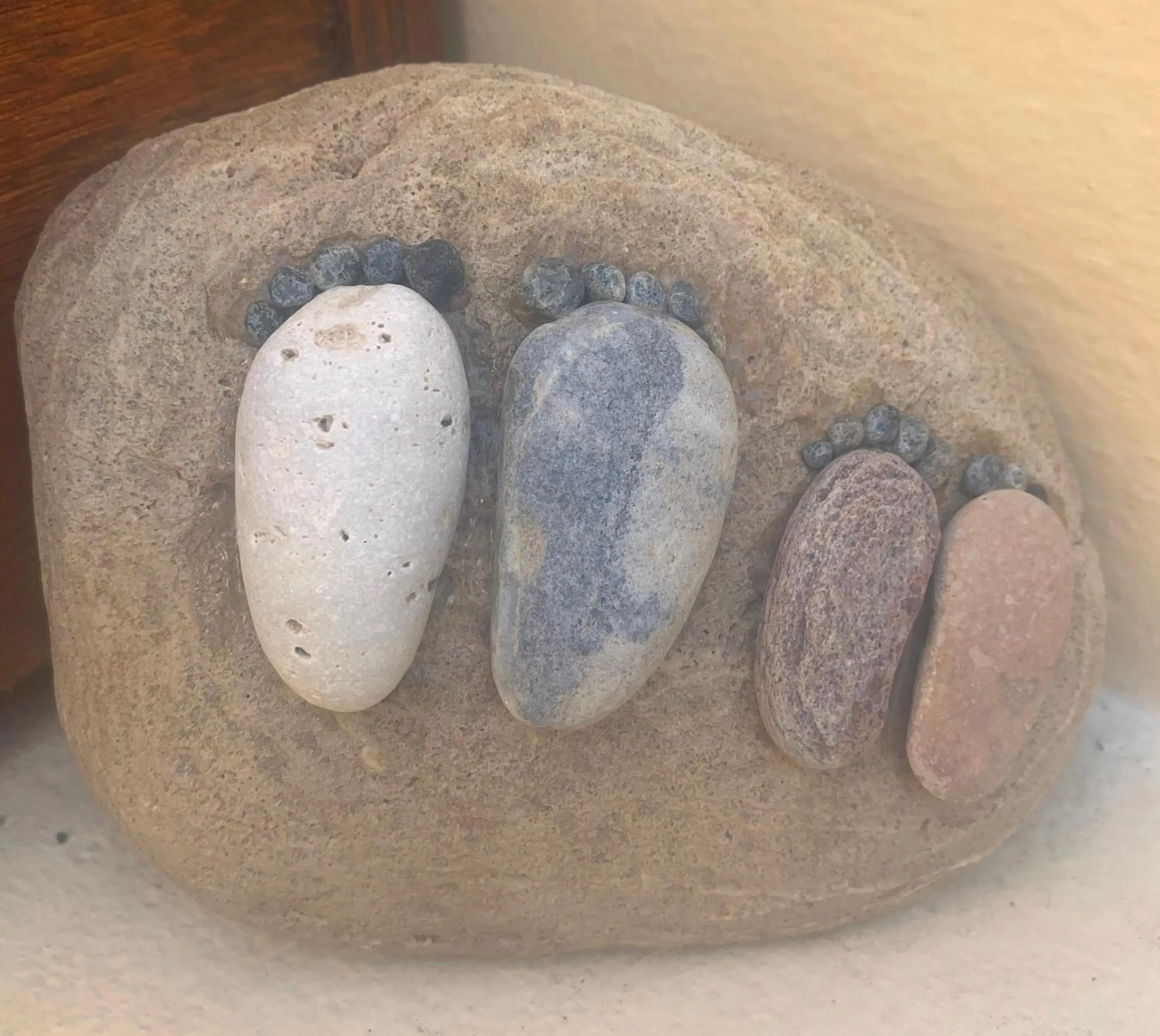 Decorative detail in Ermis Suites