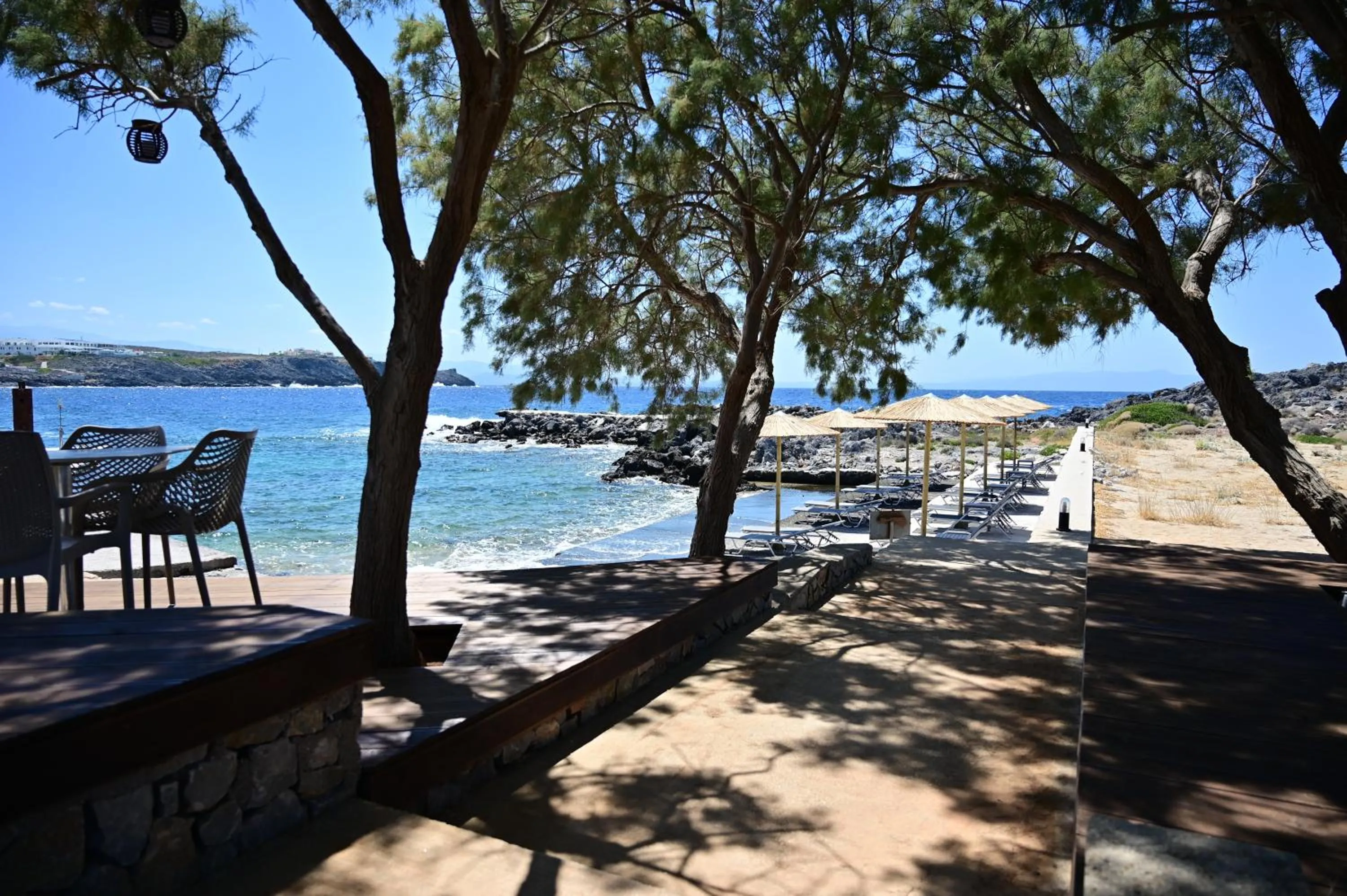 Kavos Hotel & Suites