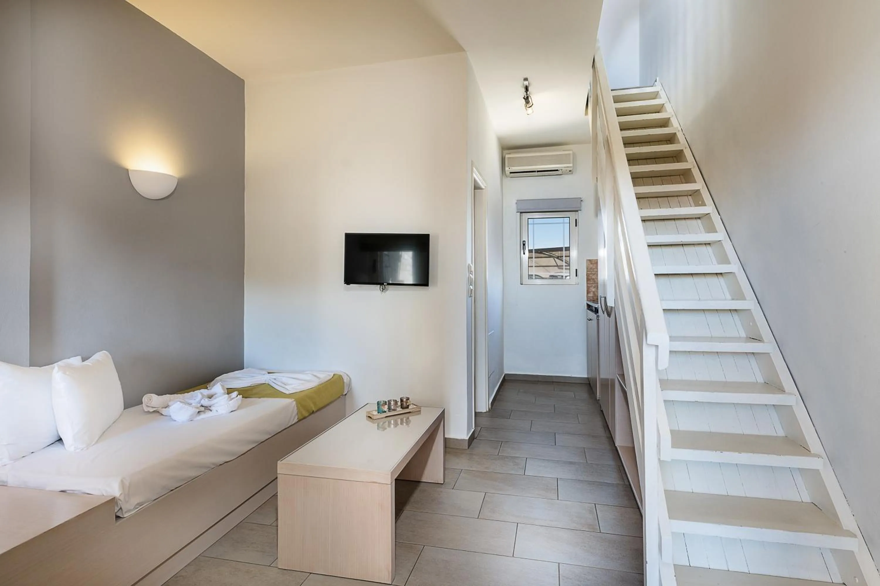 Living room in Kavos Hotel & Suites