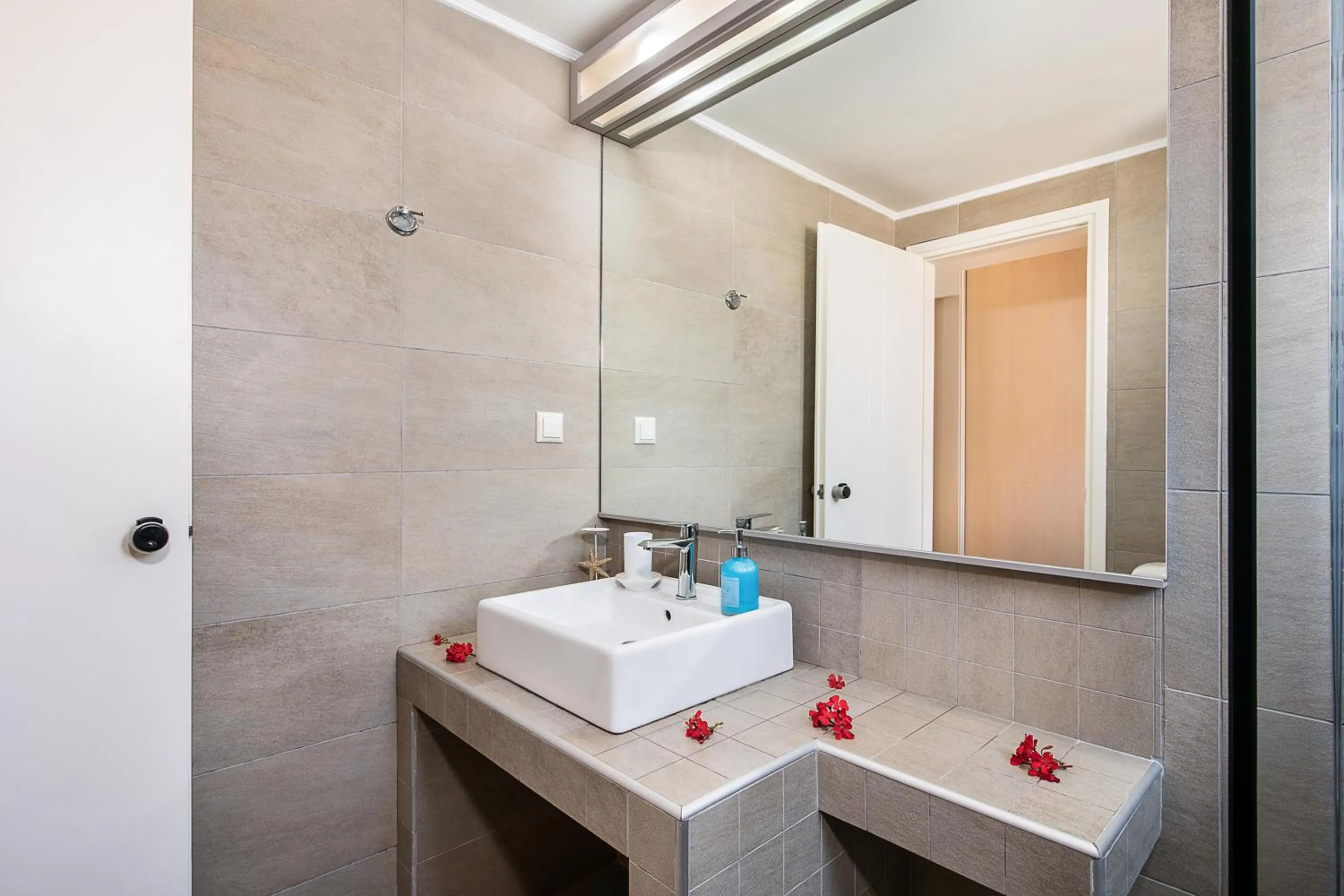 Bathroom in Kavos Hotel & Suites