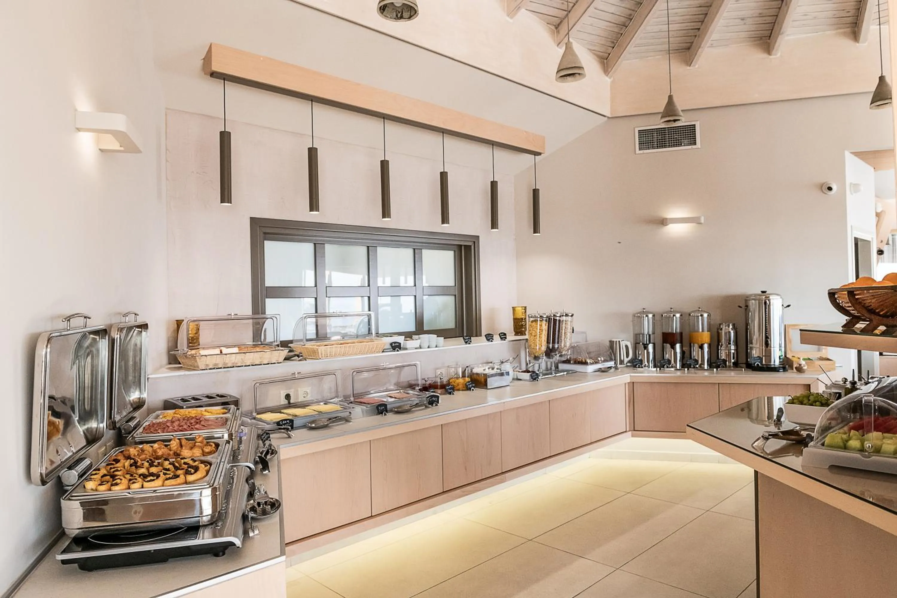 Buffet breakfast in Kavos Hotel & Suites