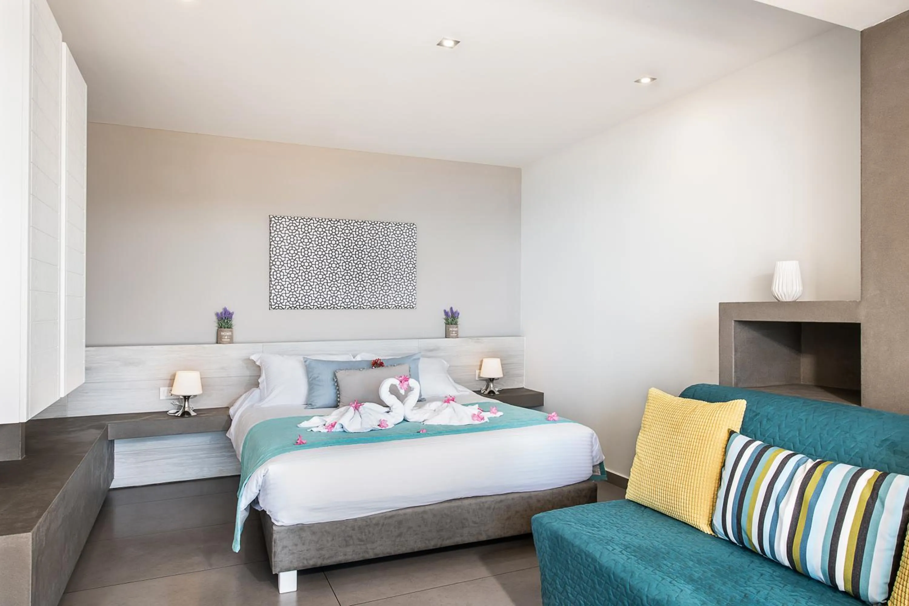 Photo of the whole room, Bed in Kavos Hotel & Suites