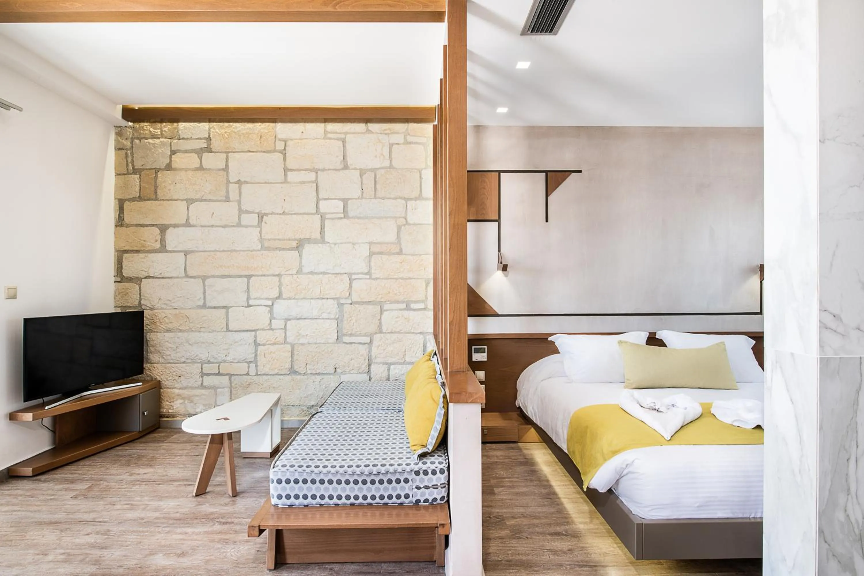 Living room, Bed in Kavos Hotel & Suites