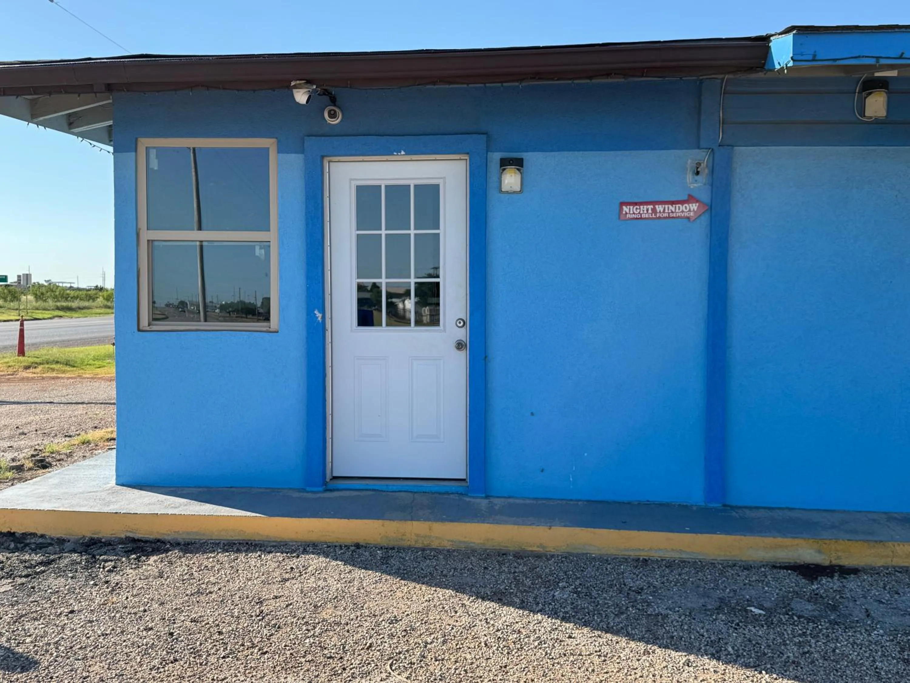 Property building in Hickman’s Motel