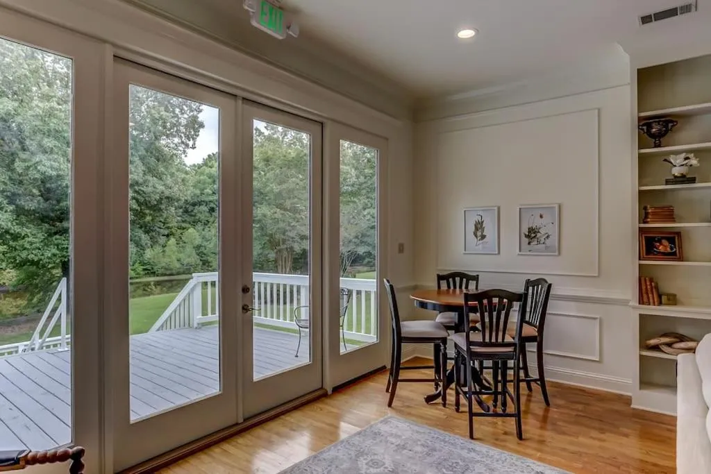 Bonne Terre Inn Crabapple