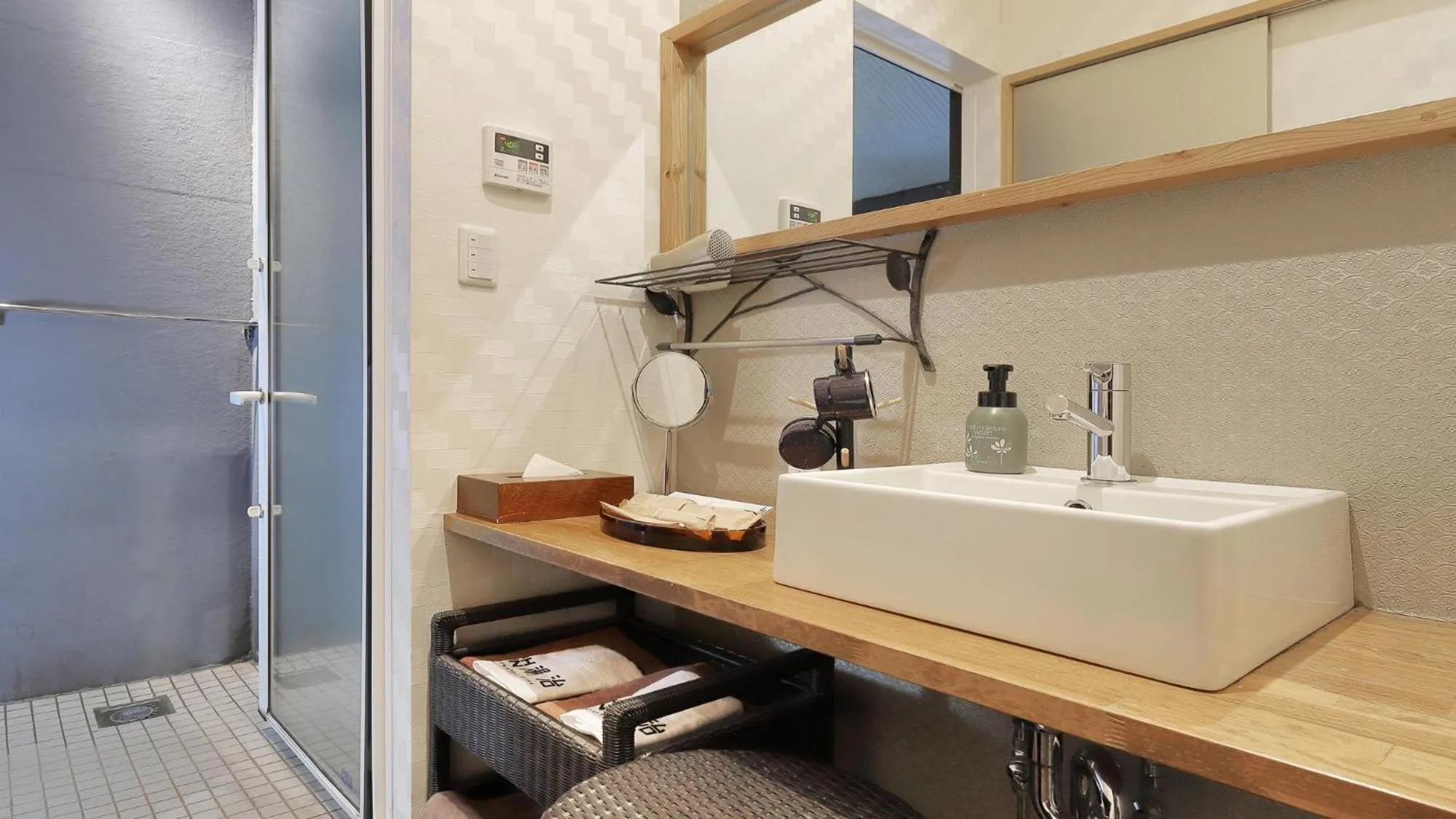 Photo of the whole room in Onsen Glamping ShimaBlue