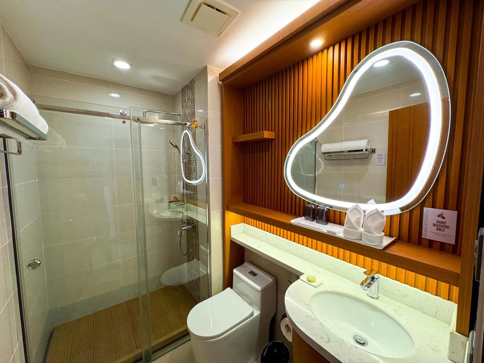 Cebu One Tectona Resort Hotel