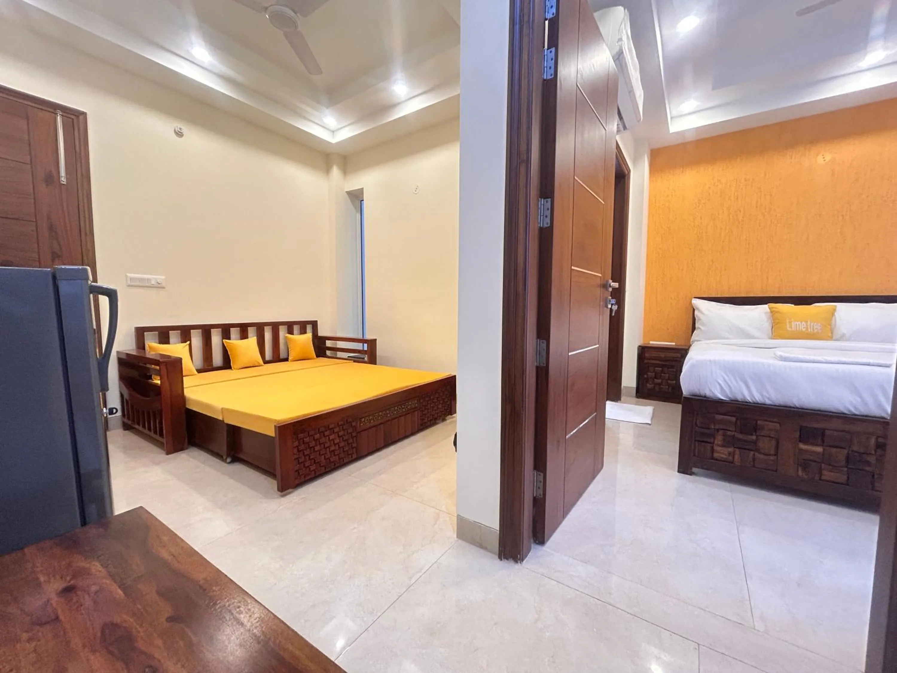 Bed in Lime Tree 1BHK Serviced Apartment - Medanta Medicity, Gurgaon